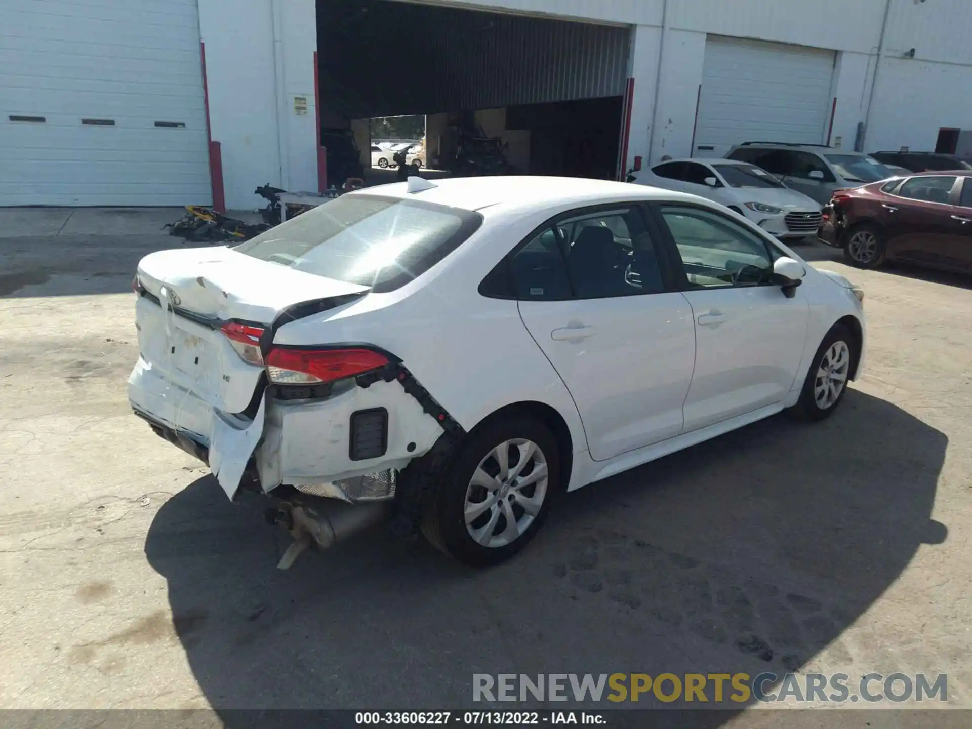 4 Photograph of a damaged car 5YFEPMAE9MP218405 TOYOTA COROLLA 2021