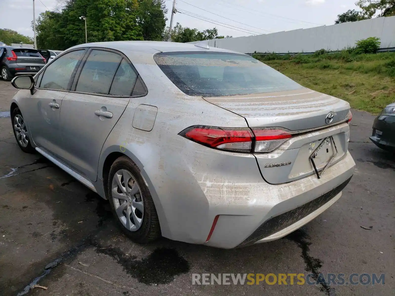 3 Photograph of a damaged car 5YFEPMAE9MP221837 TOYOTA COROLLA 2021