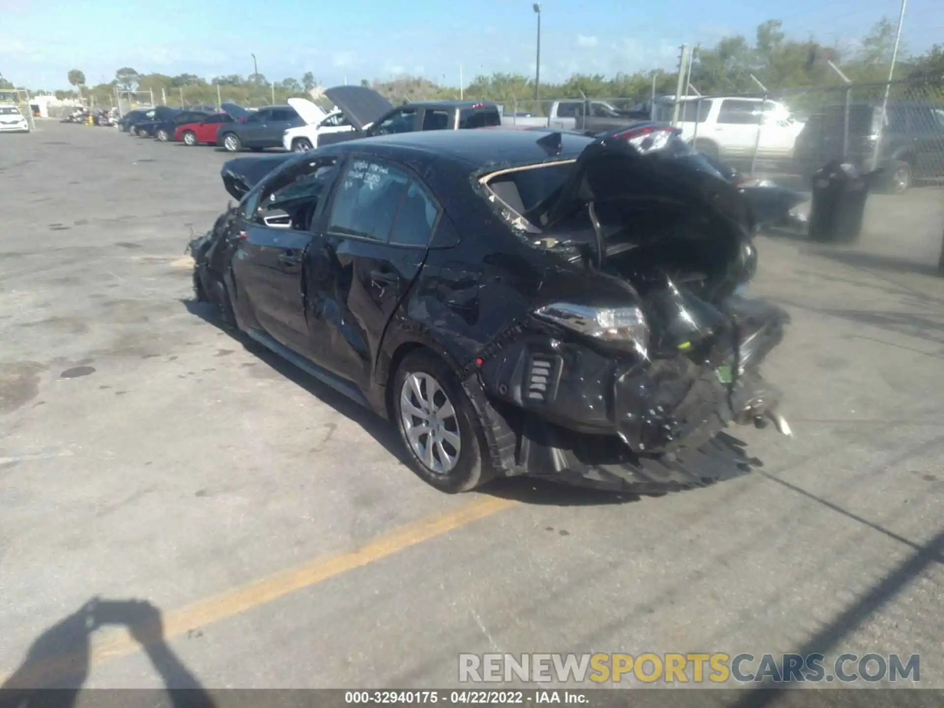 3 Photograph of a damaged car 5YFEPMAE9MP229758 TOYOTA COROLLA 2021