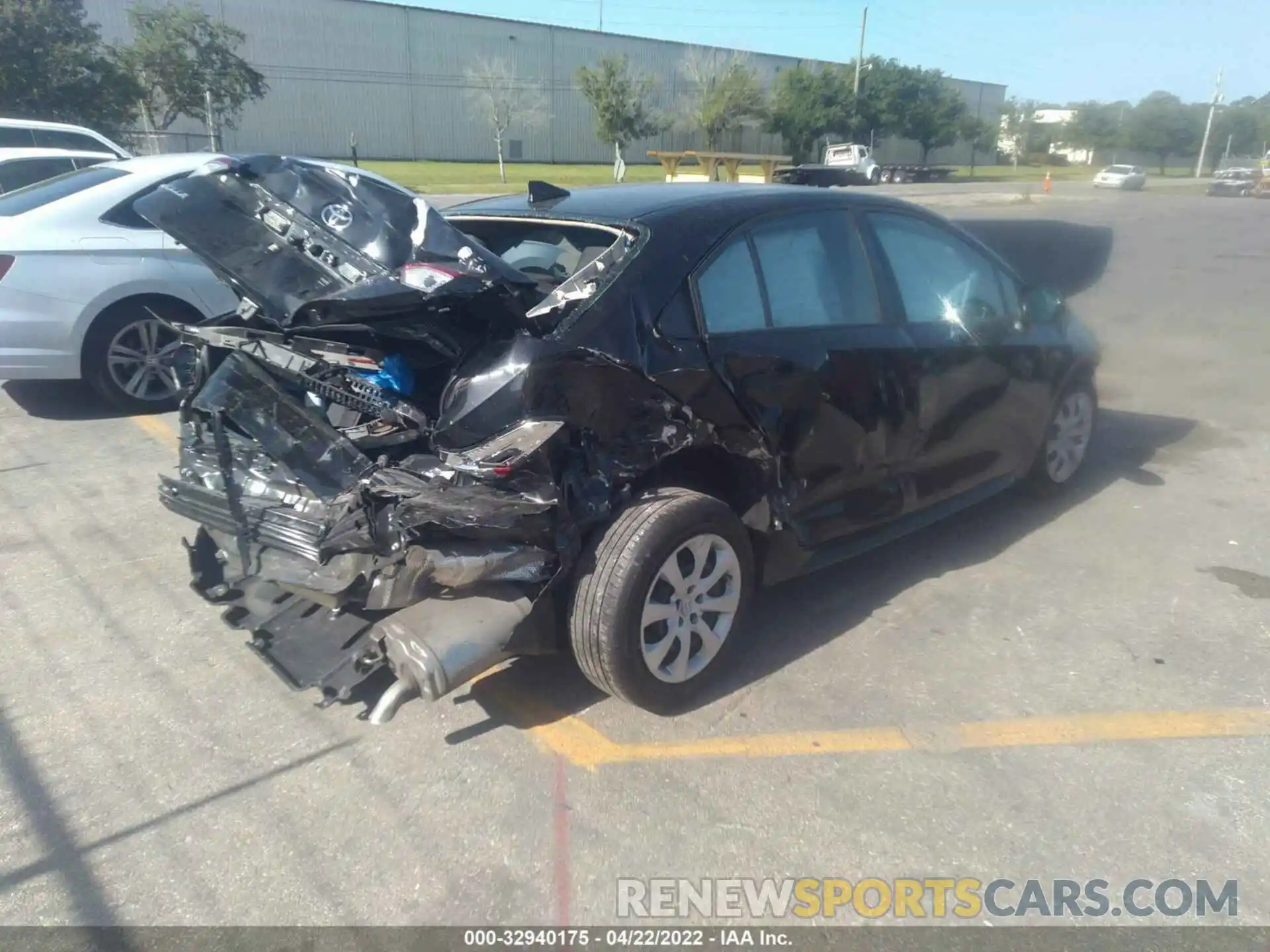 4 Photograph of a damaged car 5YFEPMAE9MP229758 TOYOTA COROLLA 2021