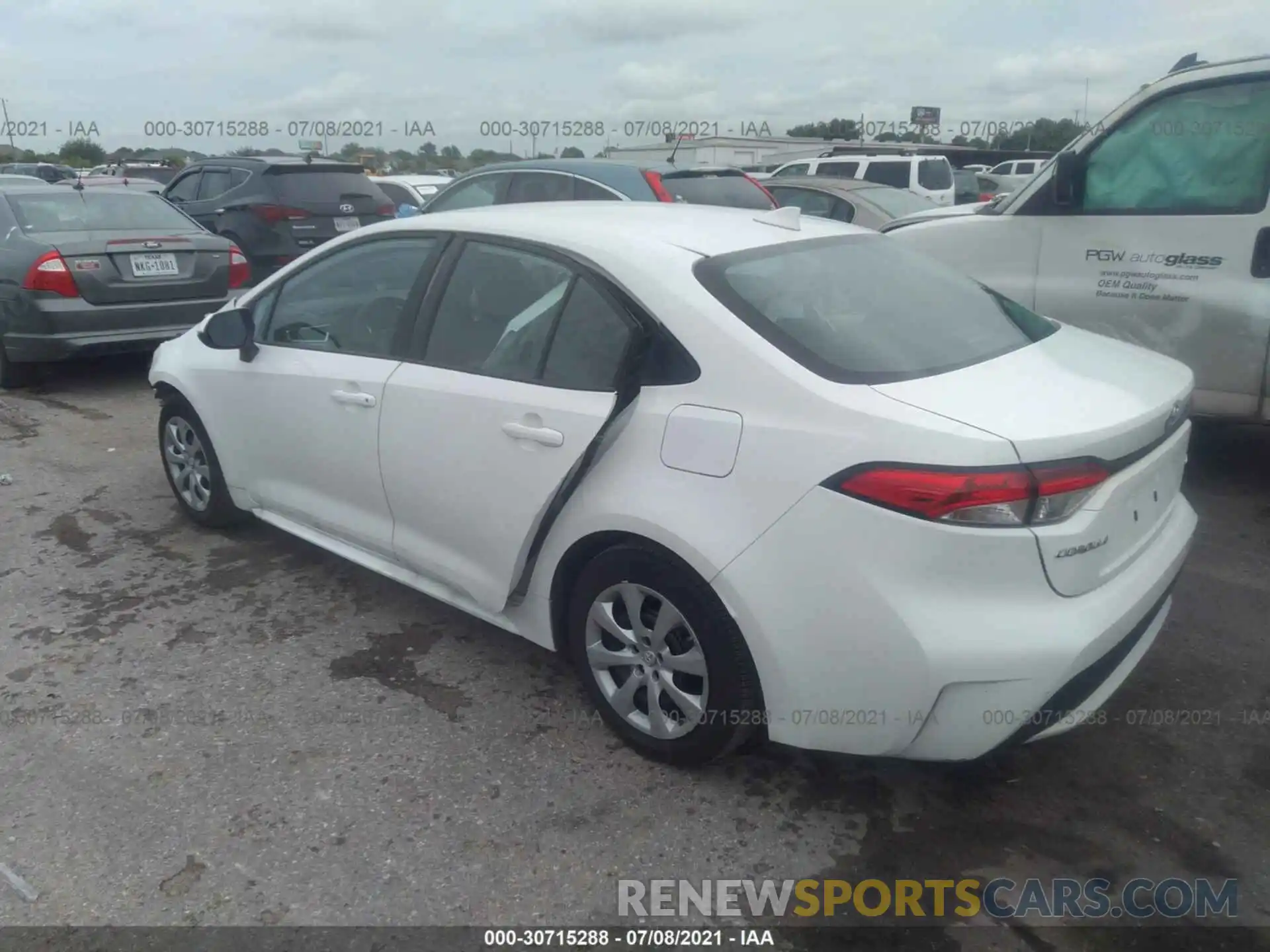 3 Photograph of a damaged car 5YFEPMAE9MP230358 TOYOTA COROLLA 2021