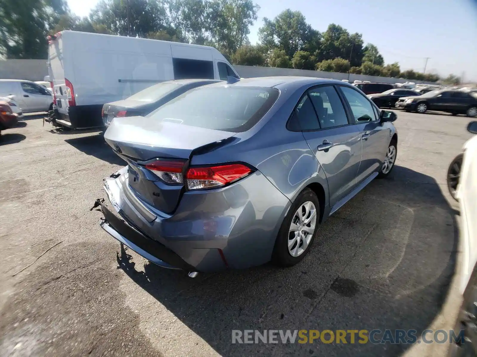 4 Photograph of a damaged car 5YFEPMAE9MP231963 TOYOTA COROLLA 2021