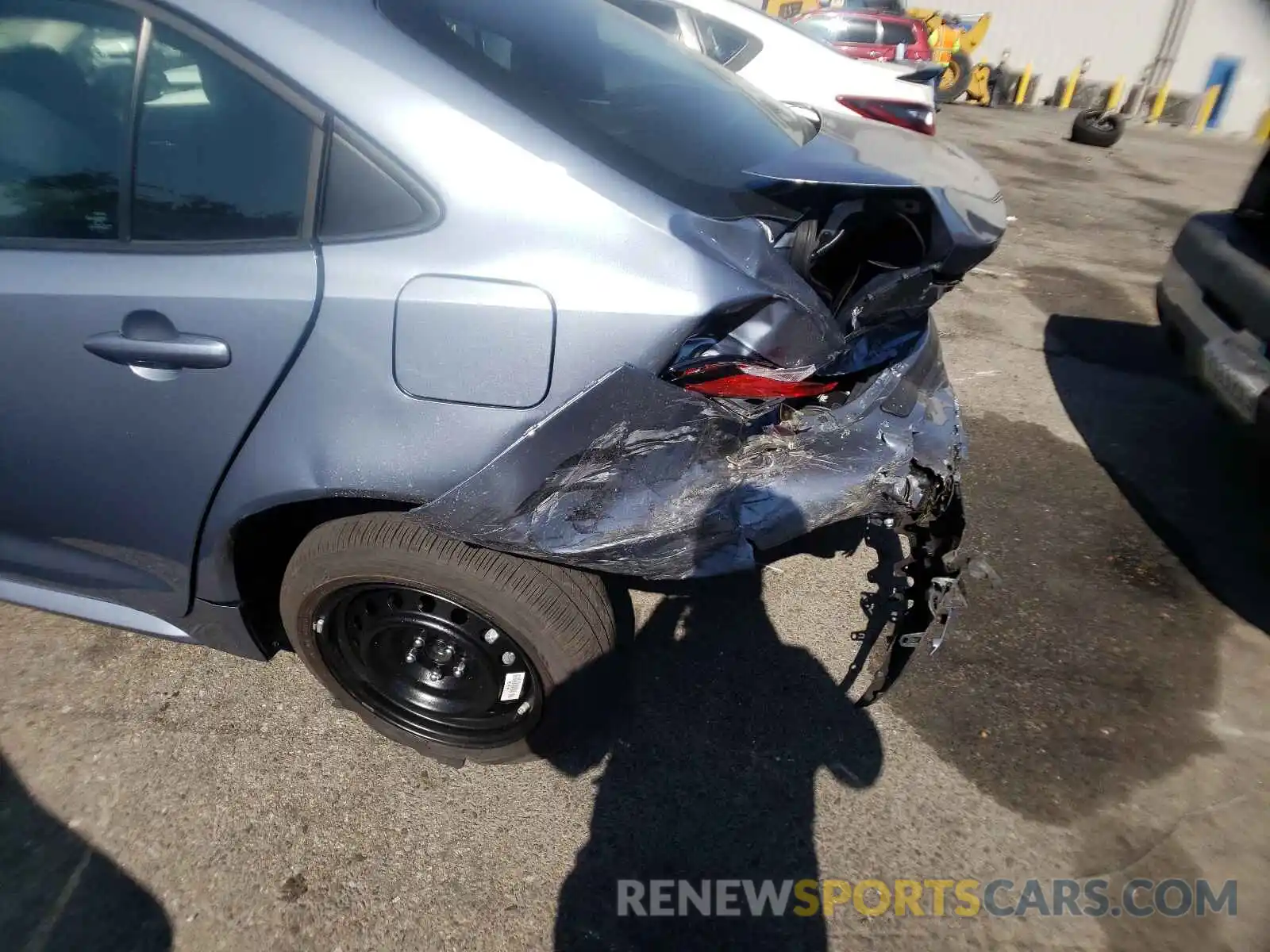 9 Photograph of a damaged car 5YFEPMAE9MP231963 TOYOTA COROLLA 2021