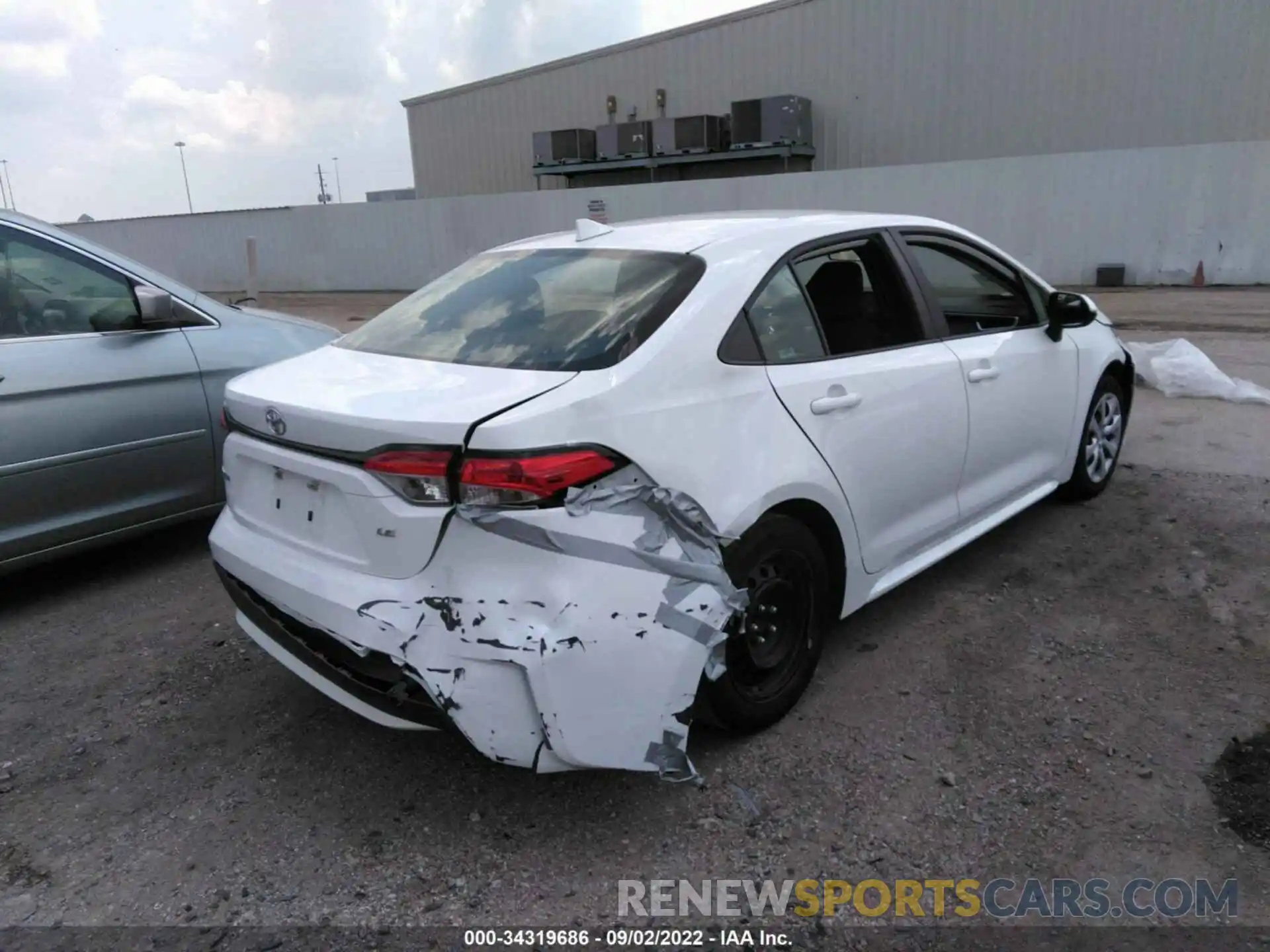 4 Photograph of a damaged car 5YFEPMAE9MP233292 TOYOTA COROLLA 2021