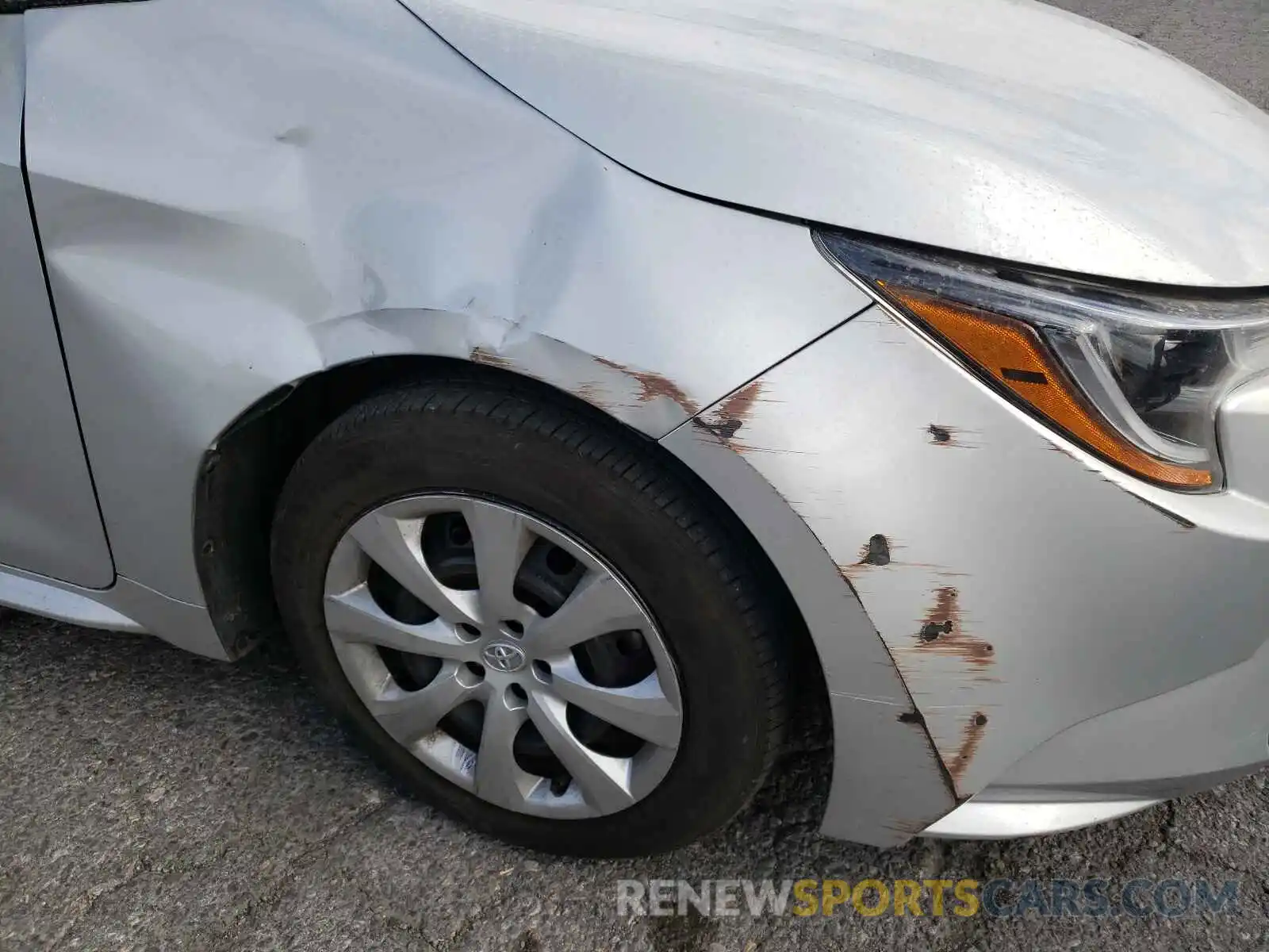 9 Photograph of a damaged car 5YFEPMAE9MP233891 TOYOTA COROLLA 2021