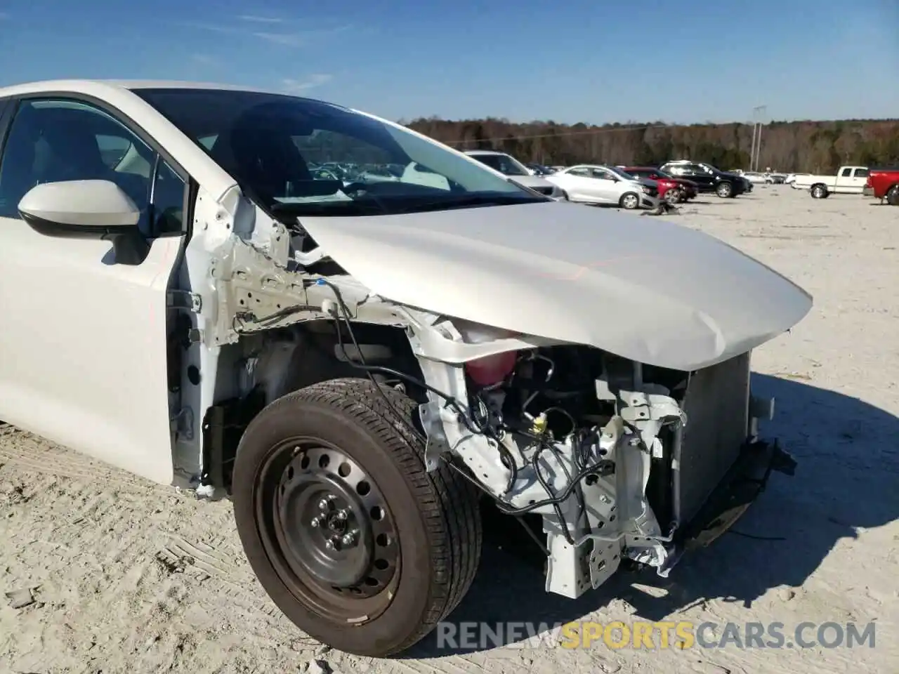 9 Photograph of a damaged car 5YFEPMAE9MP235284 TOYOTA COROLLA 2021