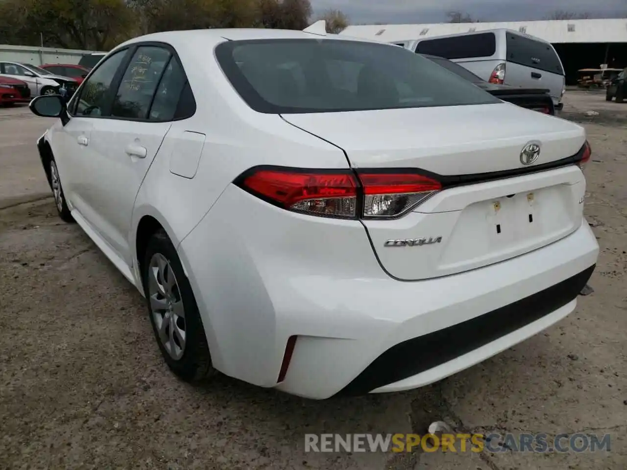 3 Photograph of a damaged car 5YFEPMAE9MP235365 TOYOTA COROLLA 2021