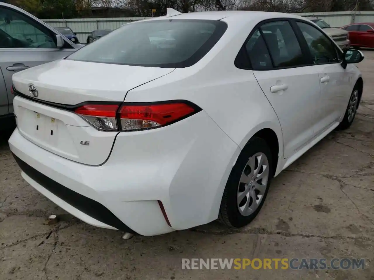 4 Photograph of a damaged car 5YFEPMAE9MP235365 TOYOTA COROLLA 2021