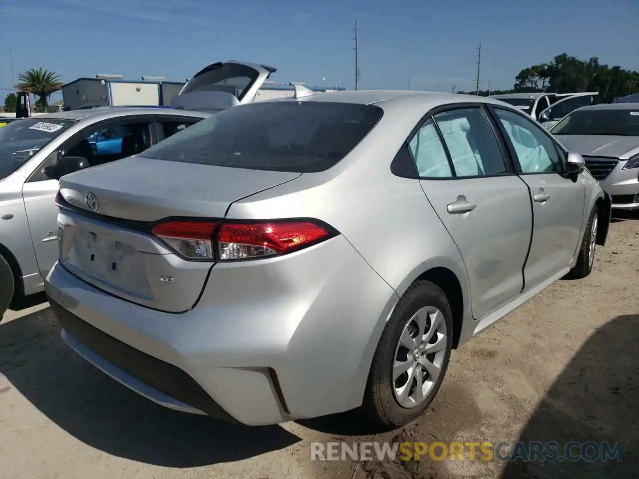 4 Photograph of a damaged car 5YFEPMAE9MP236127 TOYOTA COROLLA 2021