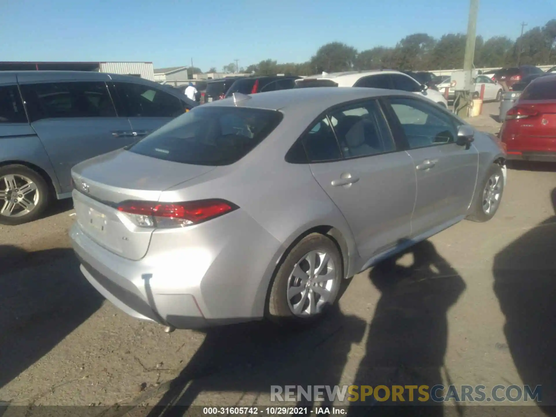 4 Photograph of a damaged car 5YFEPMAE9MP240811 TOYOTA COROLLA 2021