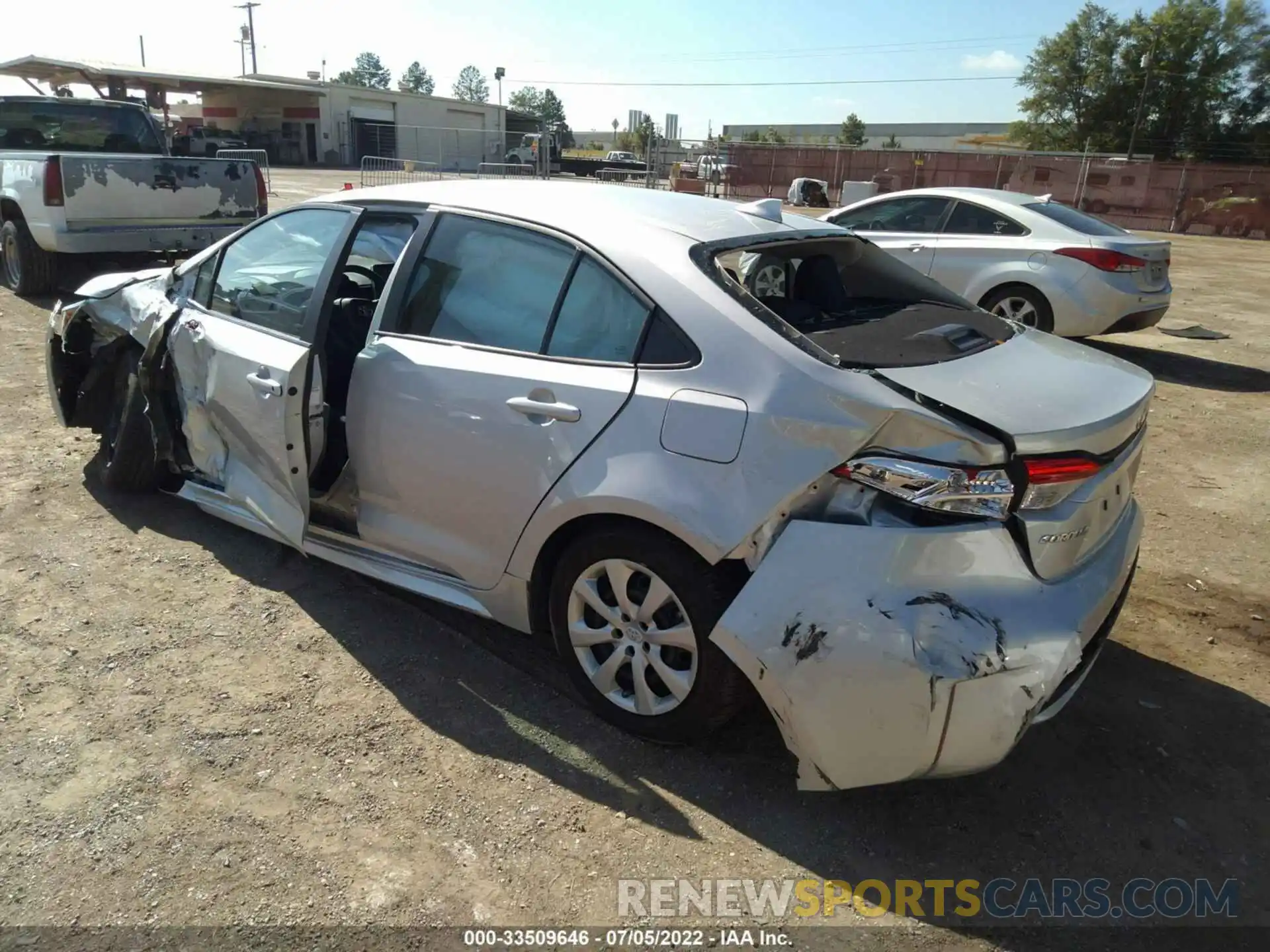 3 Photograph of a damaged car 5YFEPMAE9MP243336 TOYOTA COROLLA 2021