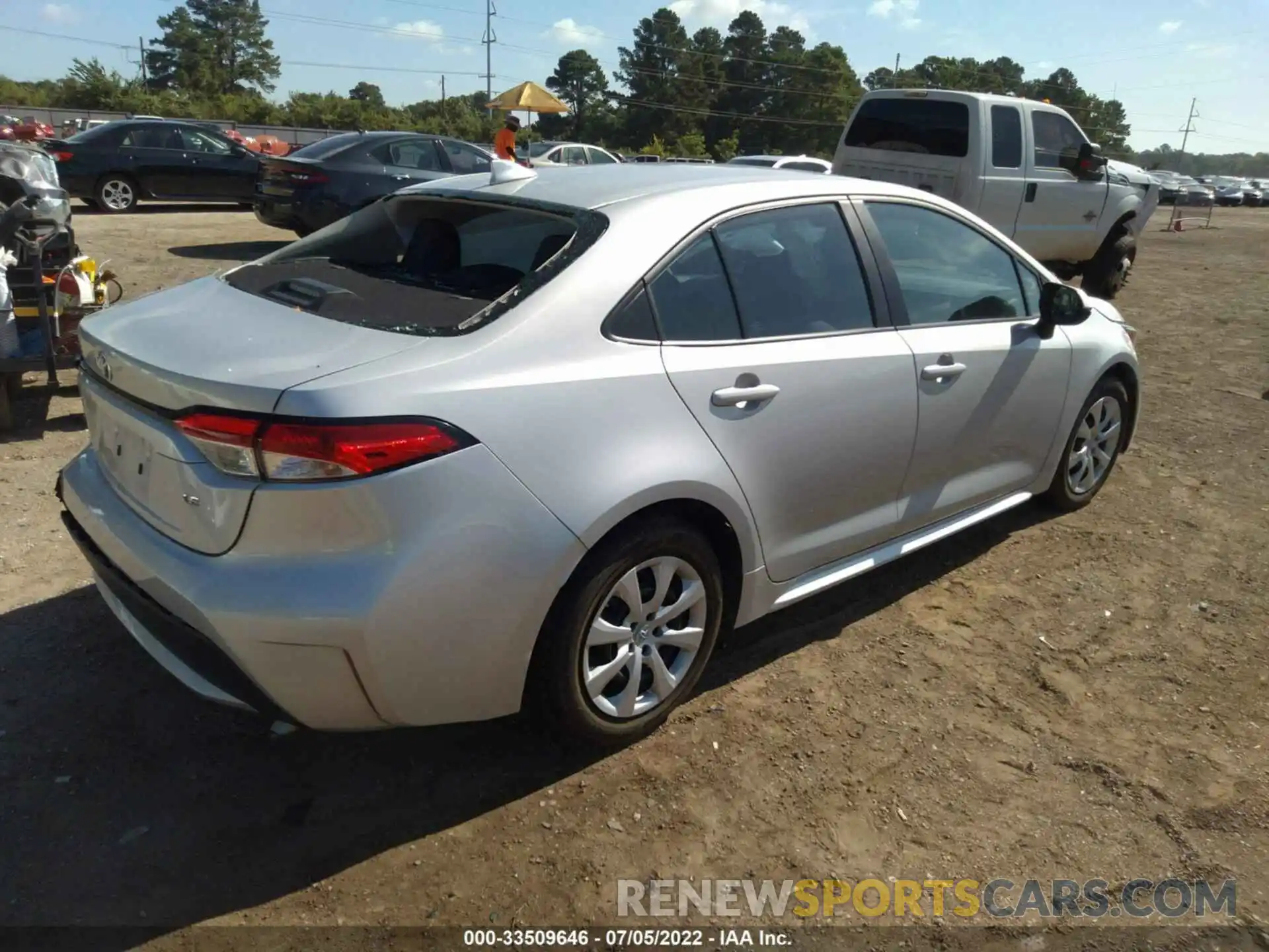 4 Photograph of a damaged car 5YFEPMAE9MP243336 TOYOTA COROLLA 2021