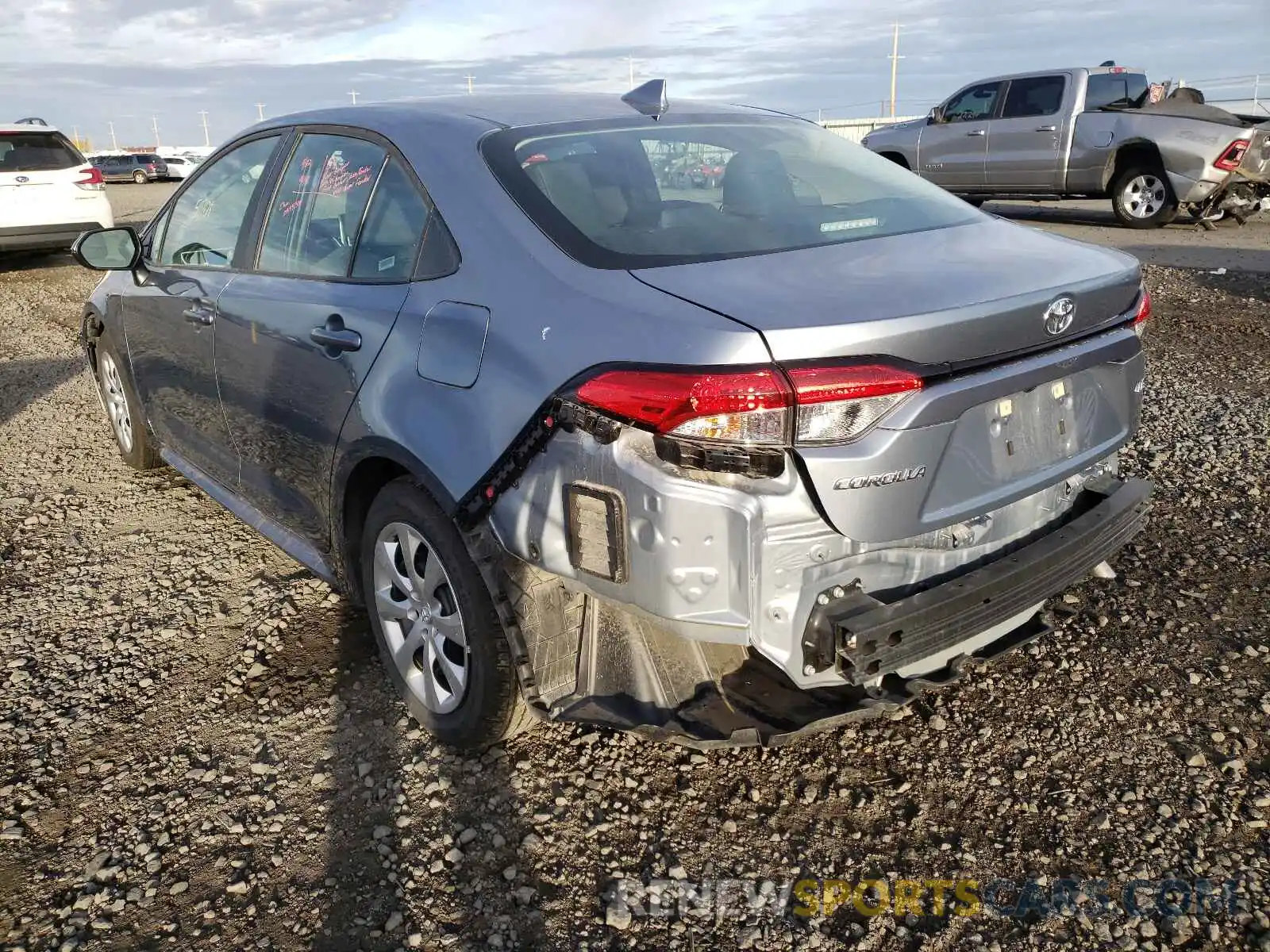 3 Photograph of a damaged car 5YFEPMAE9MP243627 TOYOTA COROLLA 2021