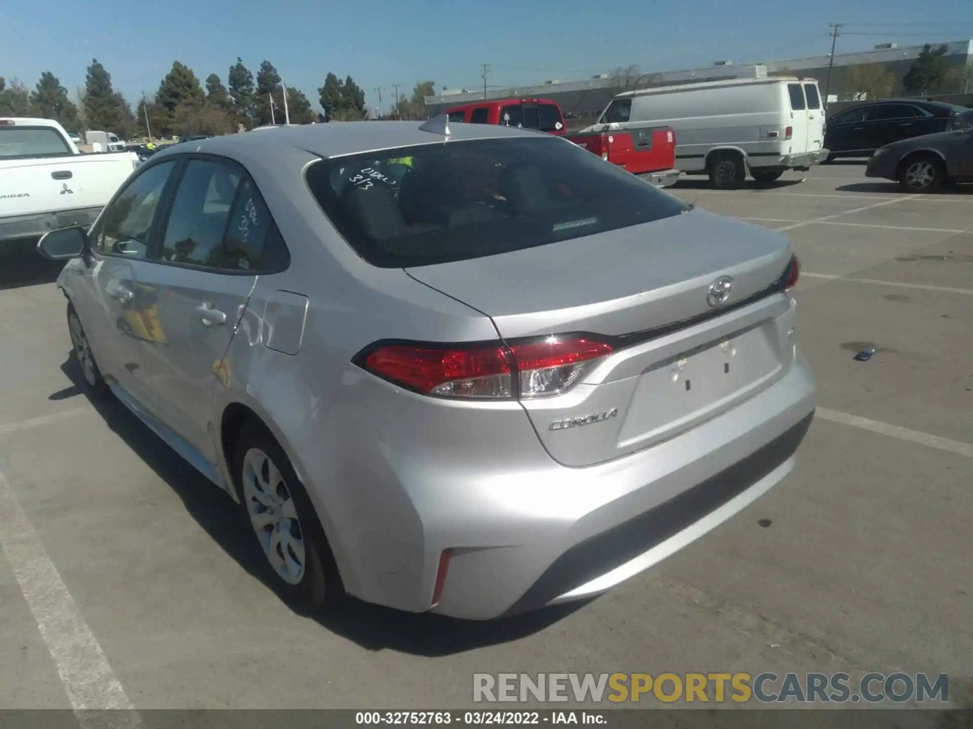 3 Photograph of a damaged car 5YFEPMAE9MP246785 TOYOTA COROLLA 2021