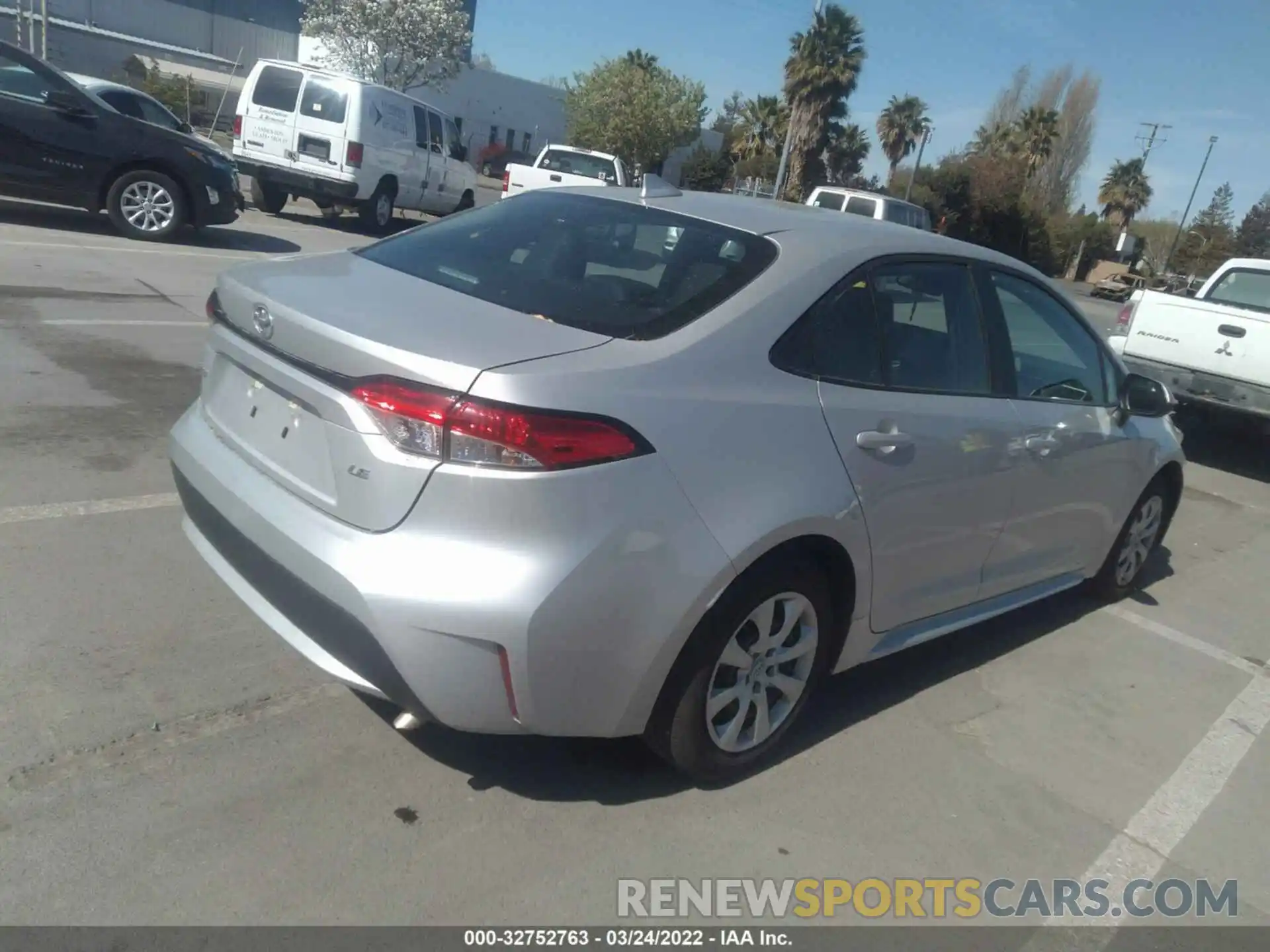 4 Photograph of a damaged car 5YFEPMAE9MP246785 TOYOTA COROLLA 2021