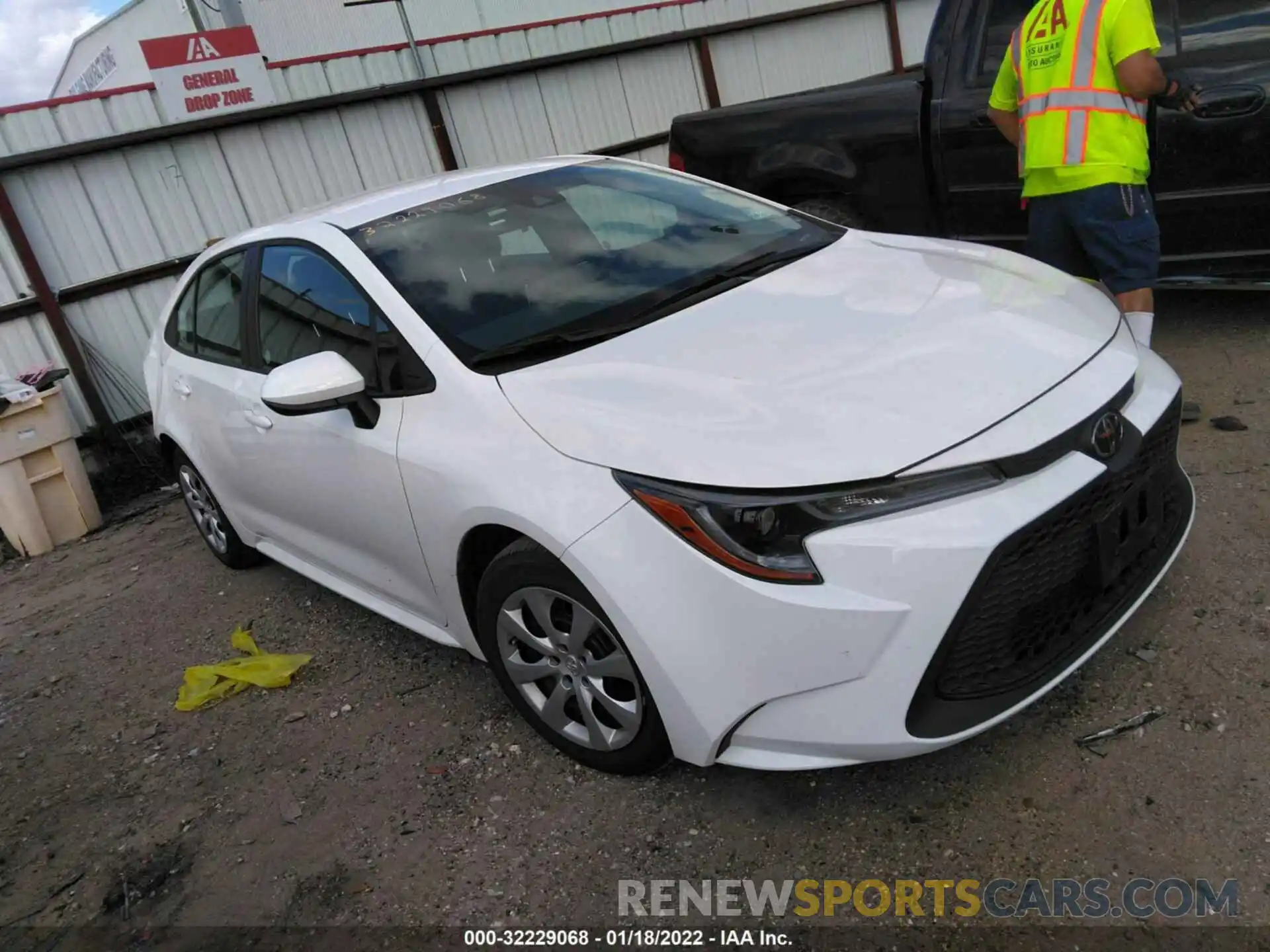 1 Photograph of a damaged car 5YFEPMAE9MP247077 TOYOTA COROLLA 2021