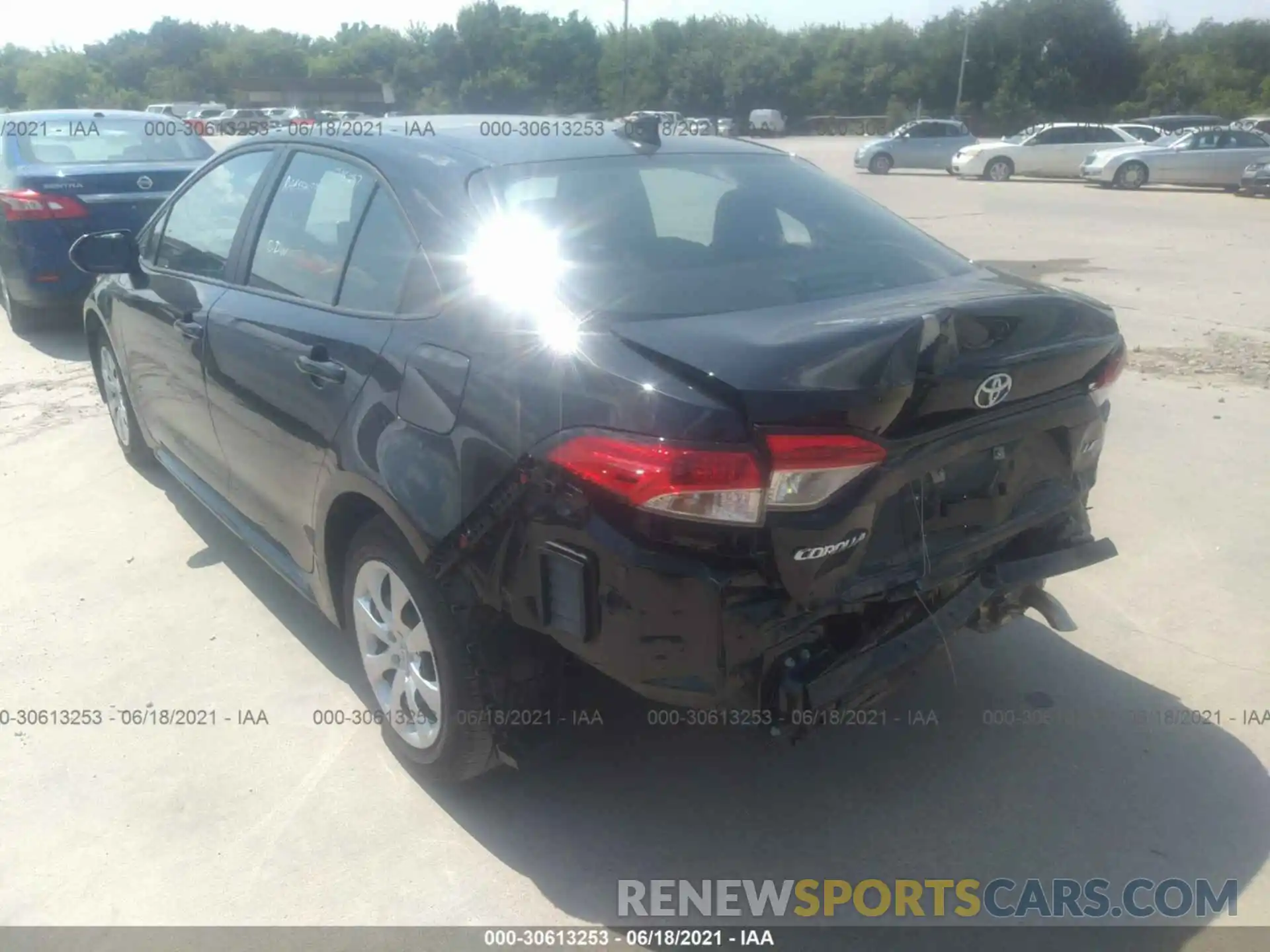 3 Photograph of a damaged car 5YFEPMAE9MP250433 TOYOTA COROLLA 2021