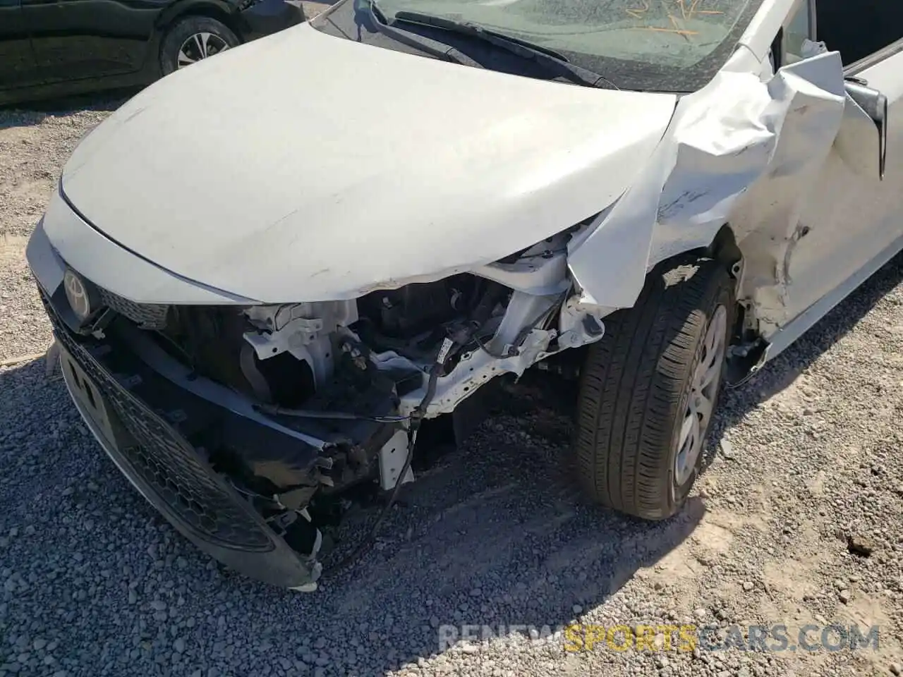 9 Photograph of a damaged car 5YFEPMAE9MP261156 TOYOTA COROLLA 2021