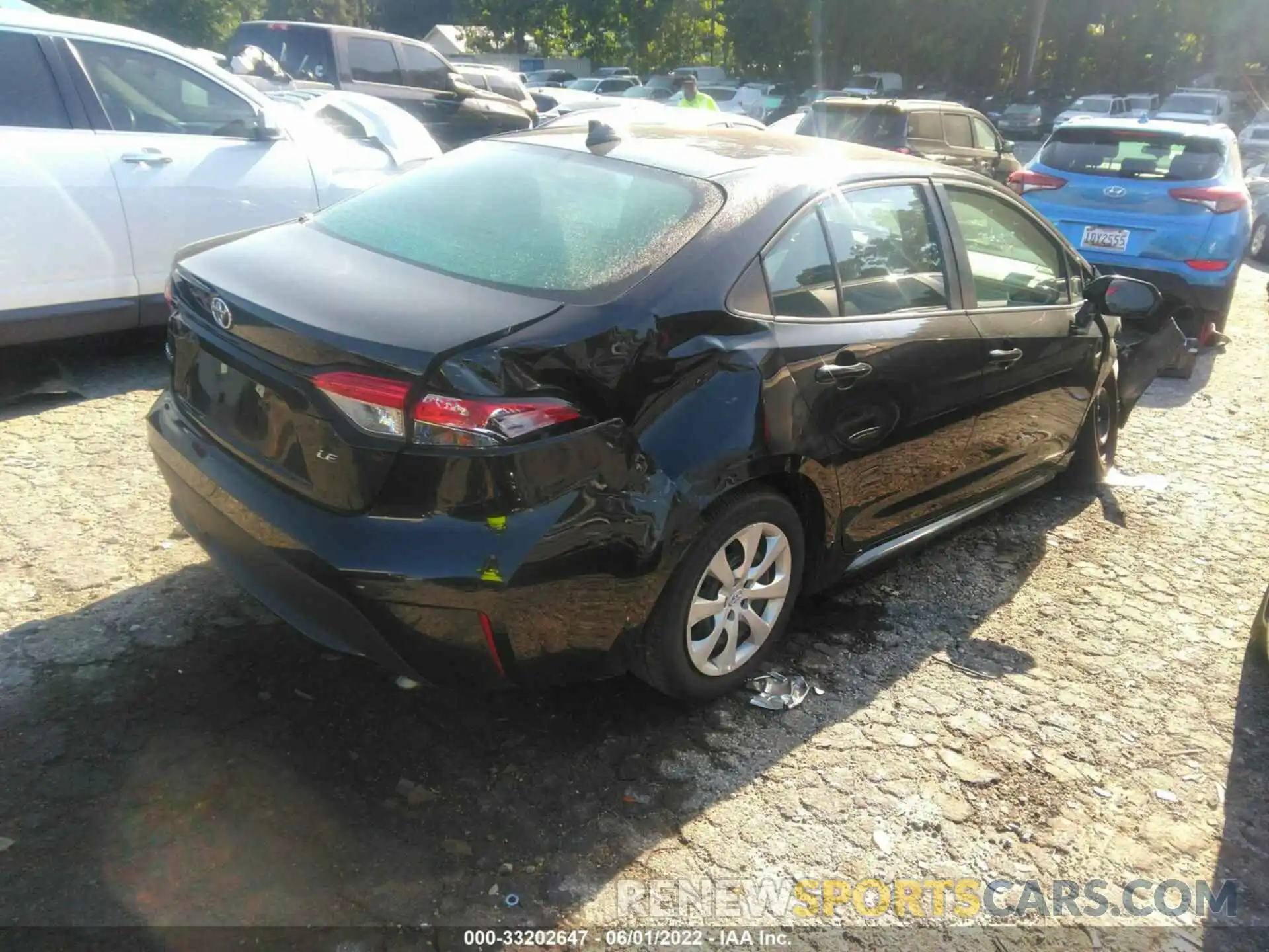 4 Photograph of a damaged car 5YFEPMAE9MP264140 TOYOTA COROLLA 2021