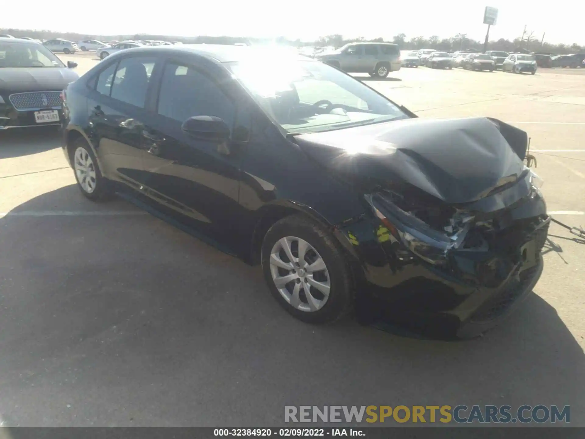 1 Photograph of a damaged car 5YFEPMAE9MP268009 TOYOTA COROLLA 2021