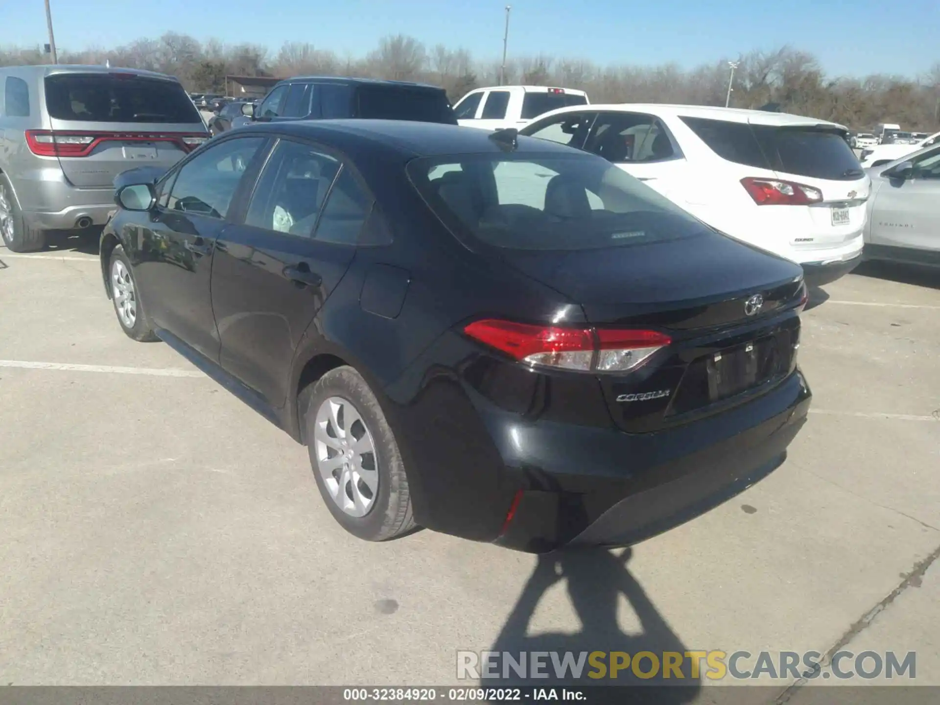 3 Photograph of a damaged car 5YFEPMAE9MP268009 TOYOTA COROLLA 2021