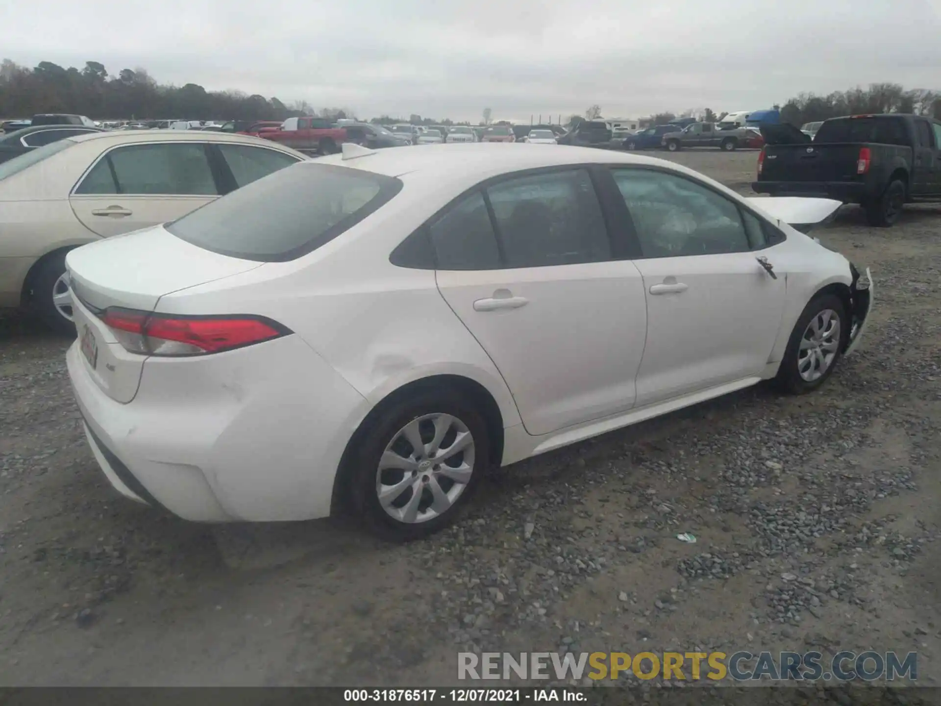 4 Photograph of a damaged car 5YFEPMAEXMP160109 TOYOTA COROLLA 2021