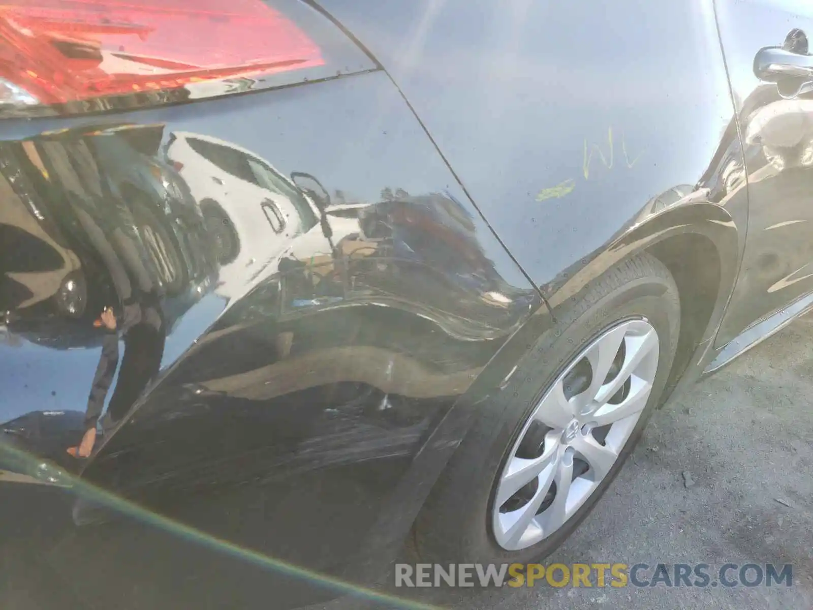 9 Photograph of a damaged car 5YFEPMAEXMP162216 TOYOTA COROLLA 2021