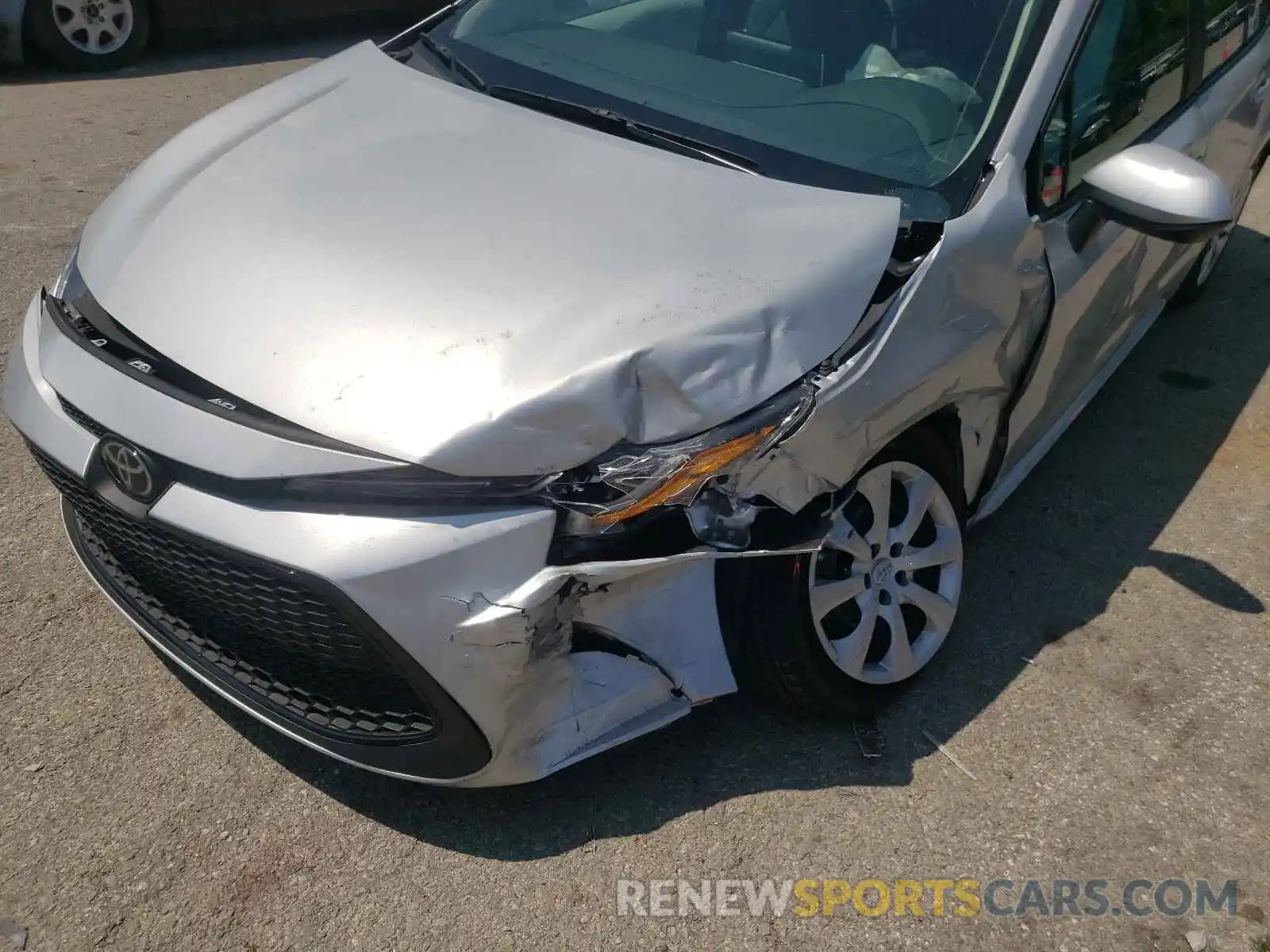 9 Photograph of a damaged car 5YFEPMAEXMP162877 TOYOTA COROLLA 2021