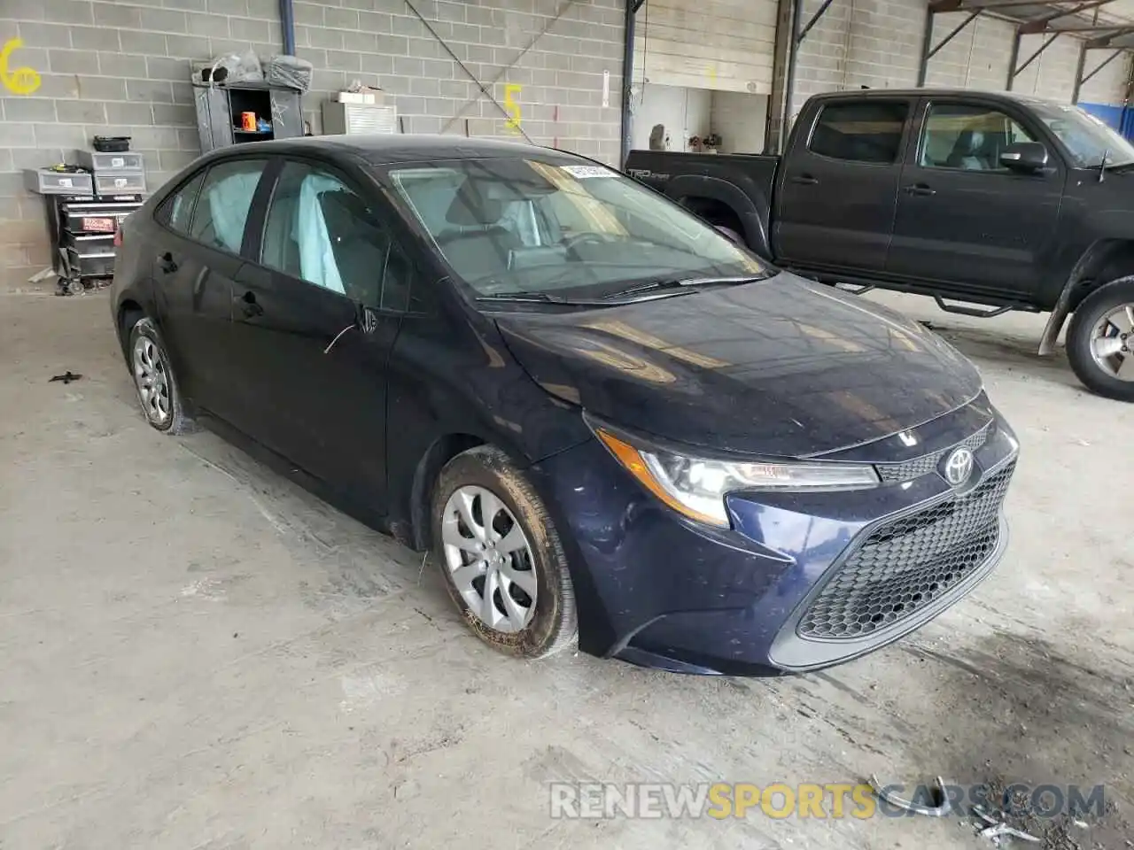 1 Photograph of a damaged car 5YFEPMAEXMP164029 TOYOTA COROLLA 2021