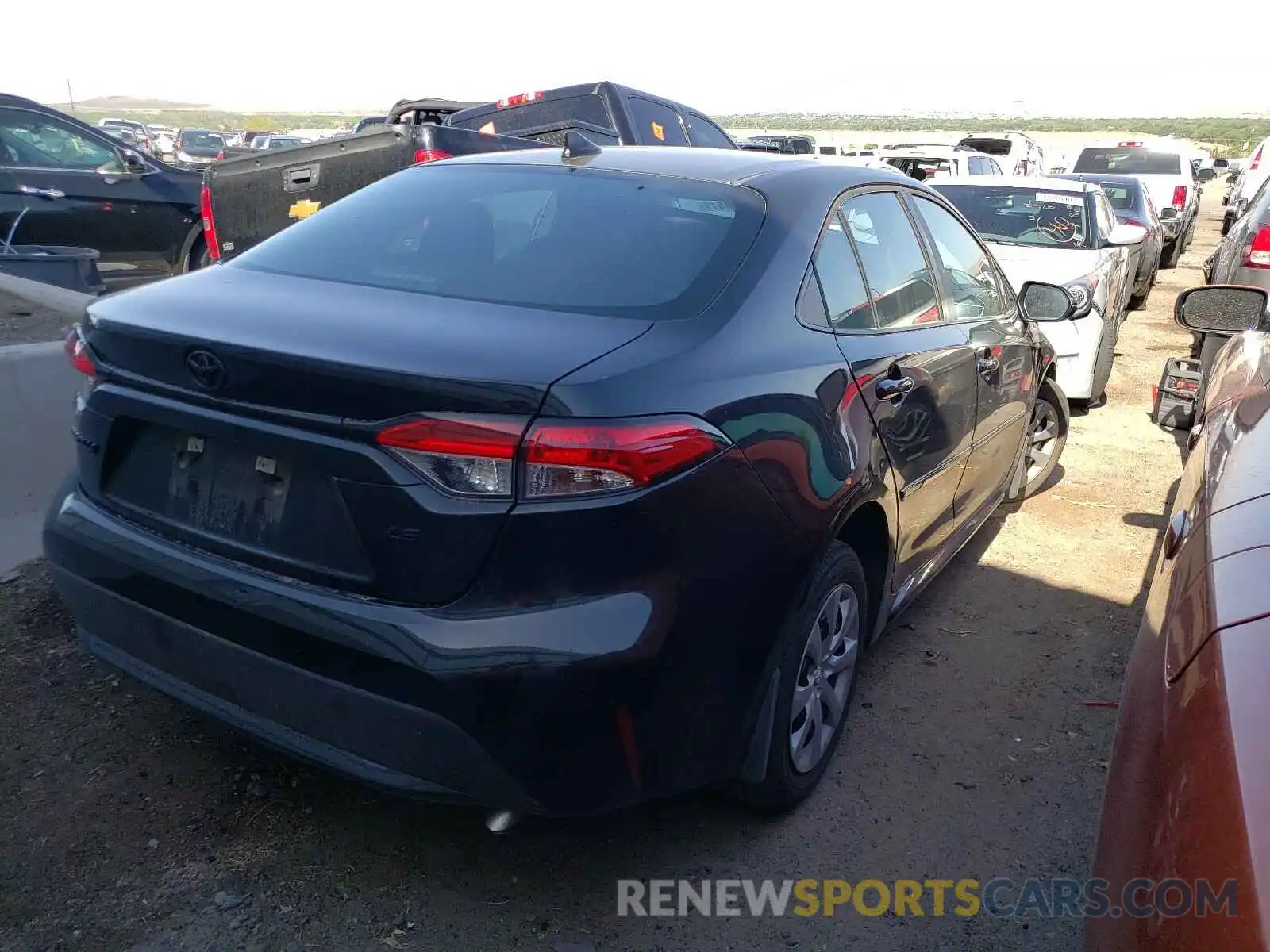 4 Photograph of a damaged car 5YFEPMAEXMP164032 TOYOTA COROLLA 2021