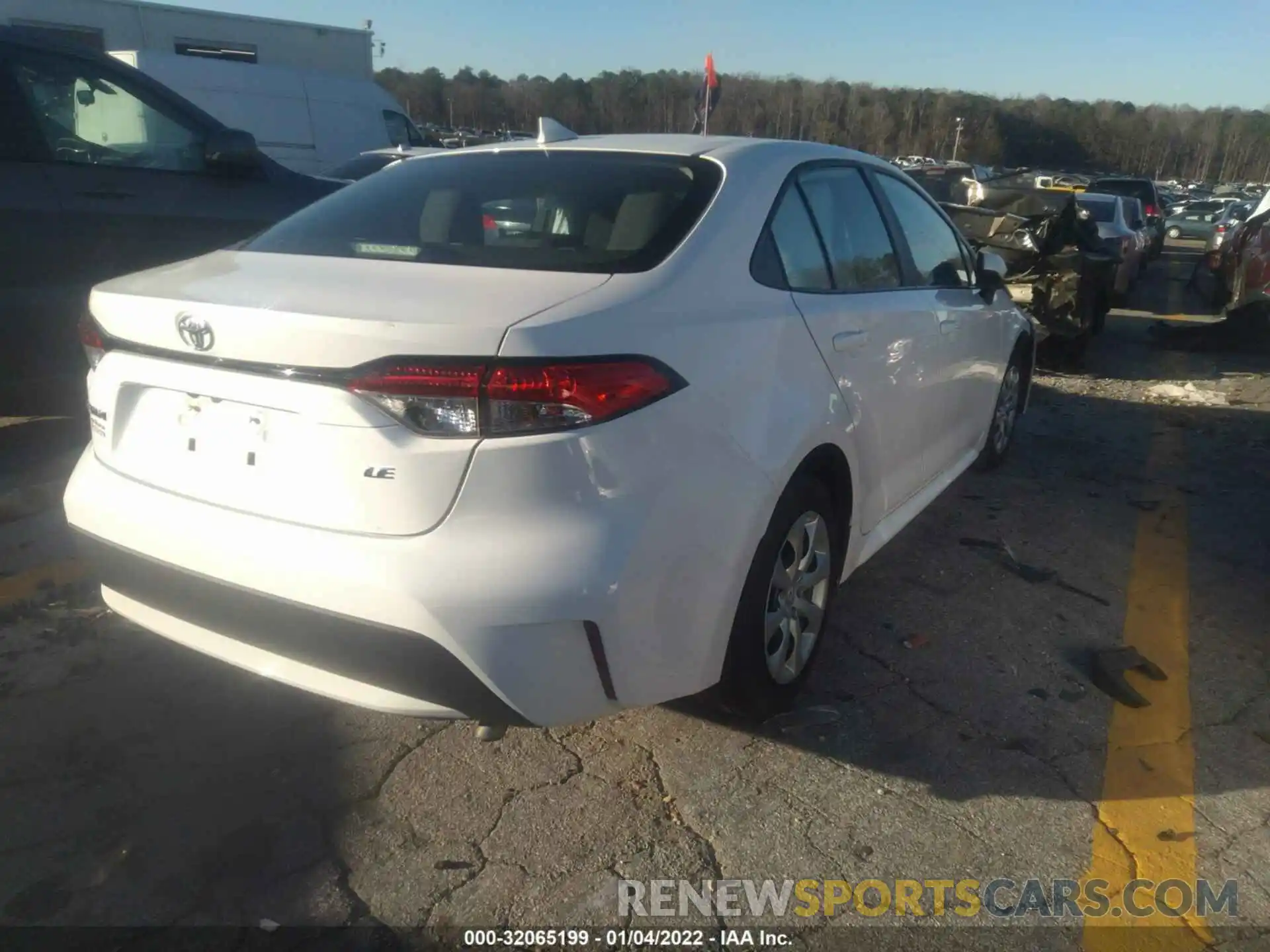 4 Photograph of a damaged car 5YFEPMAEXMP165679 TOYOTA COROLLA 2021