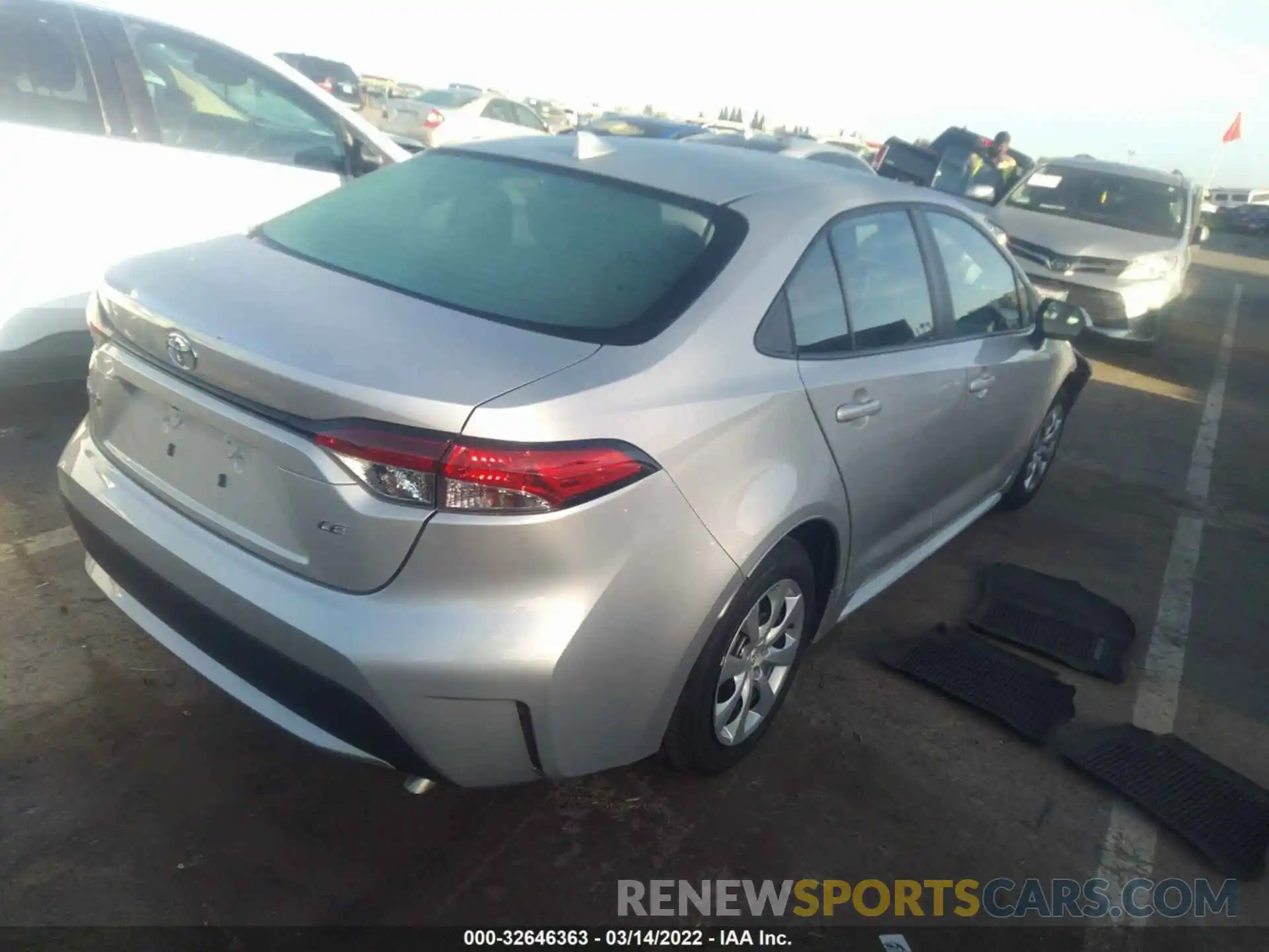 4 Photograph of a damaged car 5YFEPMAEXMP166461 TOYOTA COROLLA 2021