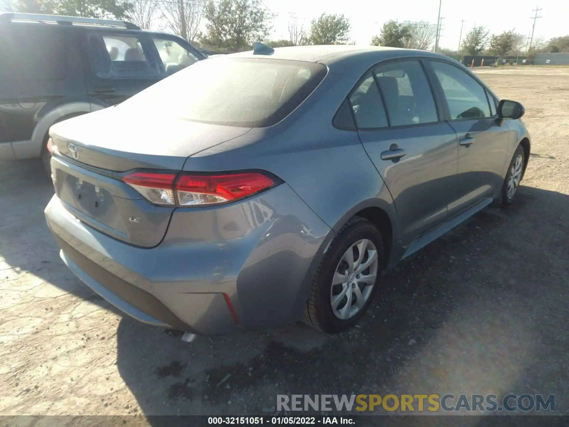 4 Photograph of a damaged car 5YFEPMAEXMP172969 TOYOTA COROLLA 2021