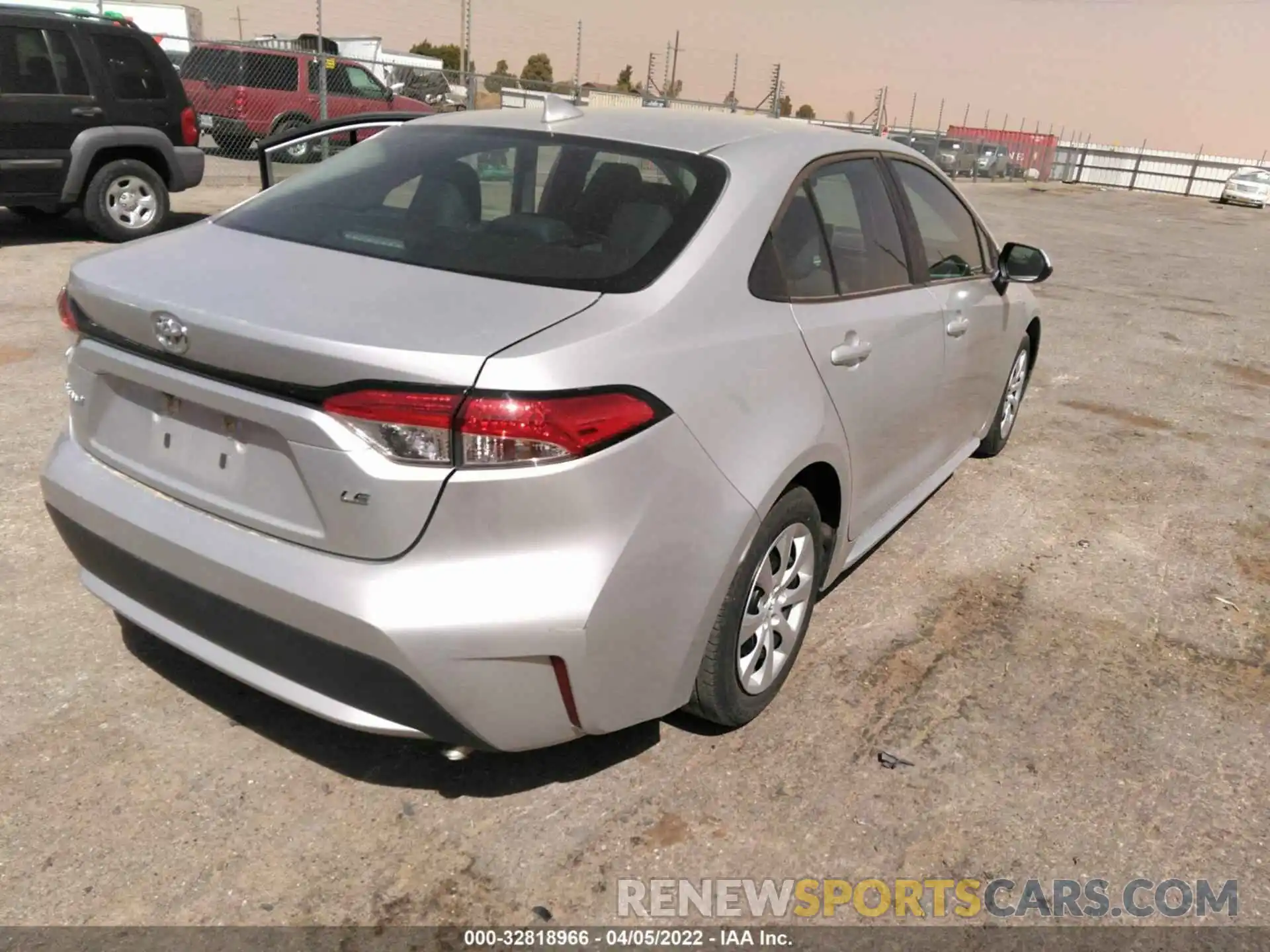 4 Photograph of a damaged car 5YFEPMAEXMP182837 TOYOTA COROLLA 2021