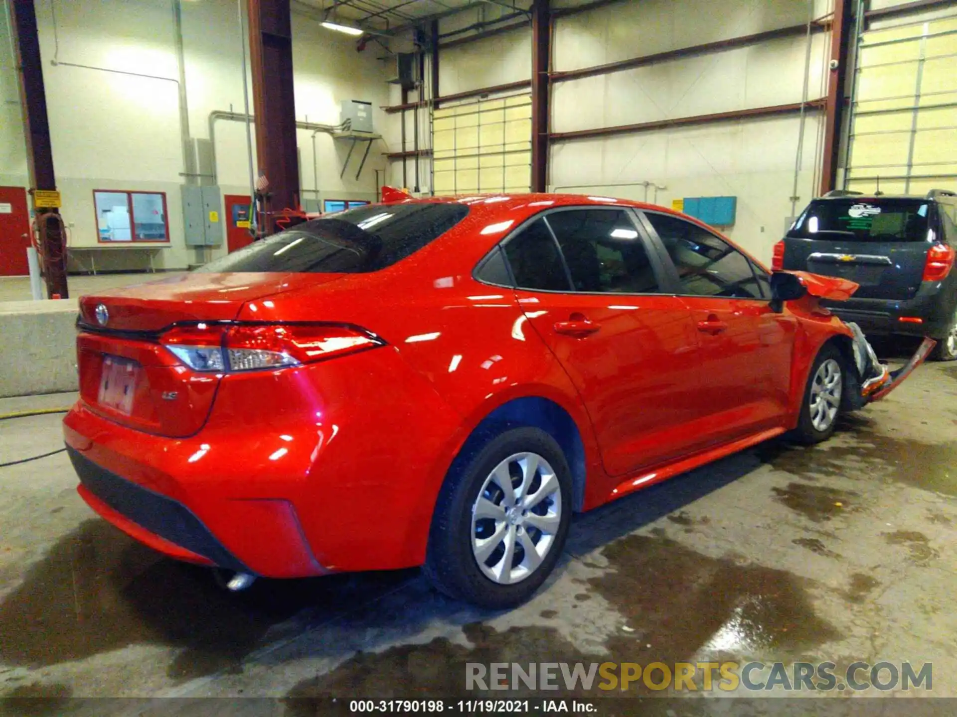 4 Photograph of a damaged car 5YFEPMAEXMP185317 TOYOTA COROLLA 2021