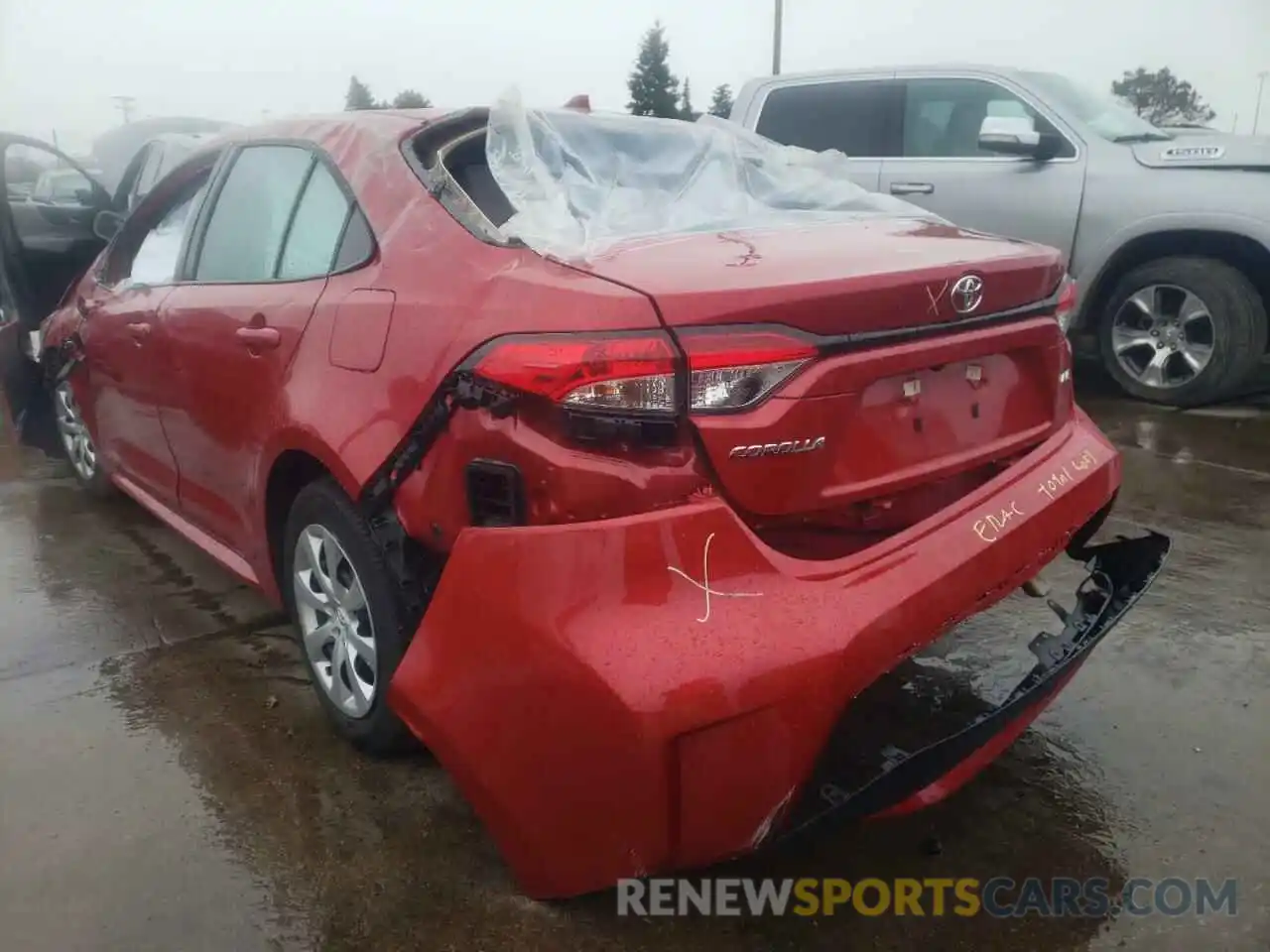 3 Photograph of a damaged car 5YFEPMAEXMP185608 TOYOTA COROLLA 2021