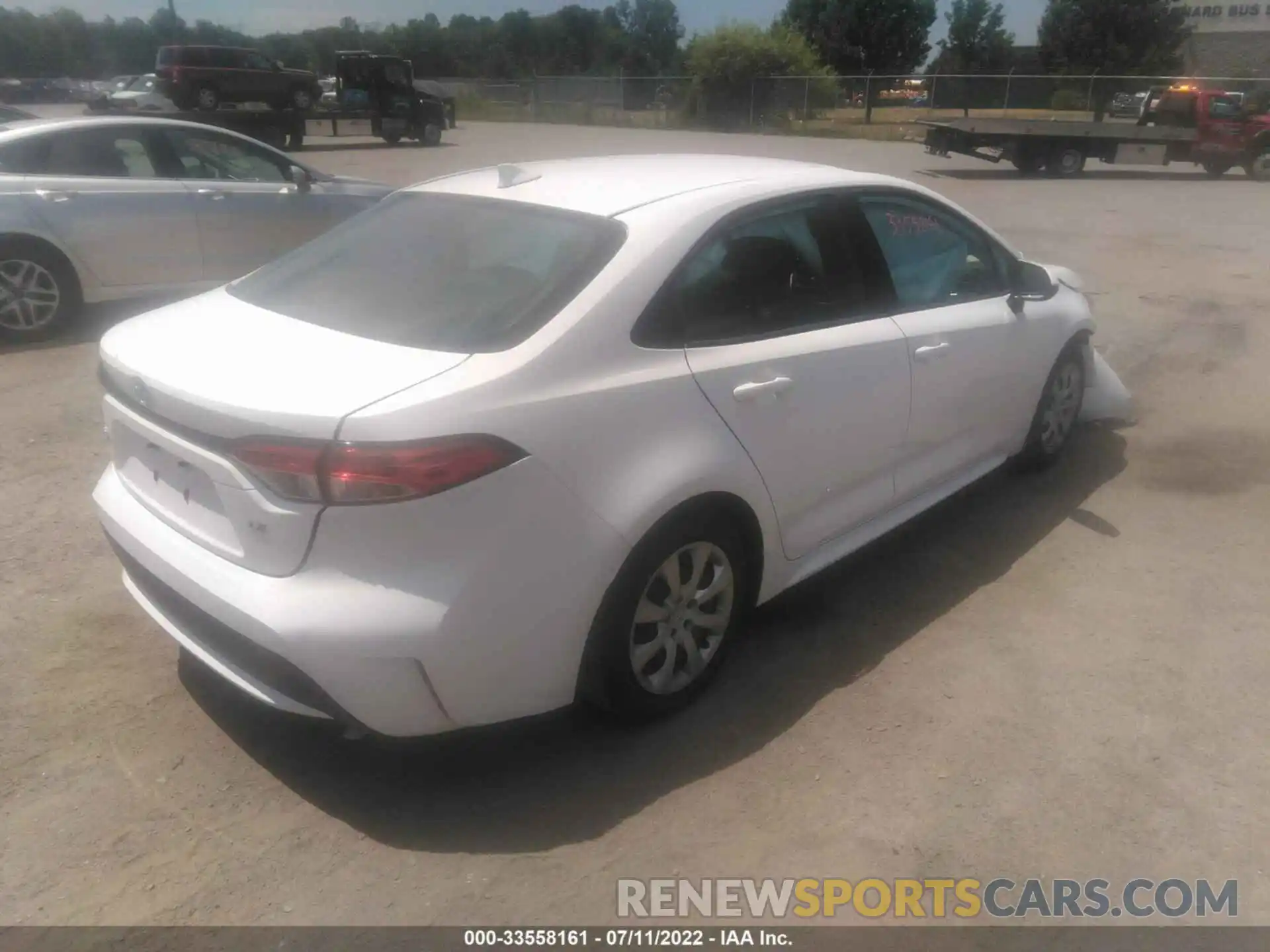 4 Photograph of a damaged car 5YFEPMAEXMP202195 TOYOTA COROLLA 2021