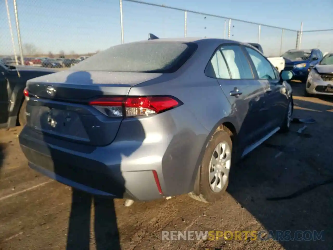 4 Photograph of a damaged car 5YFEPMAEXMP206408 TOYOTA COROLLA 2021