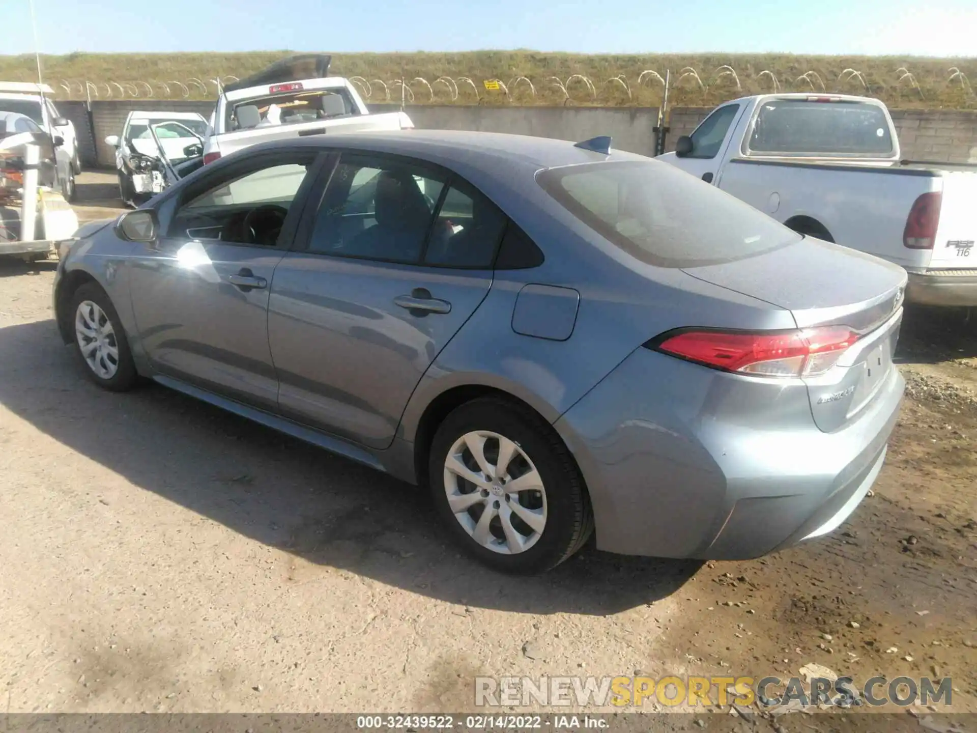 3 Photograph of a damaged car 5YFEPMAEXMP206764 TOYOTA COROLLA 2021