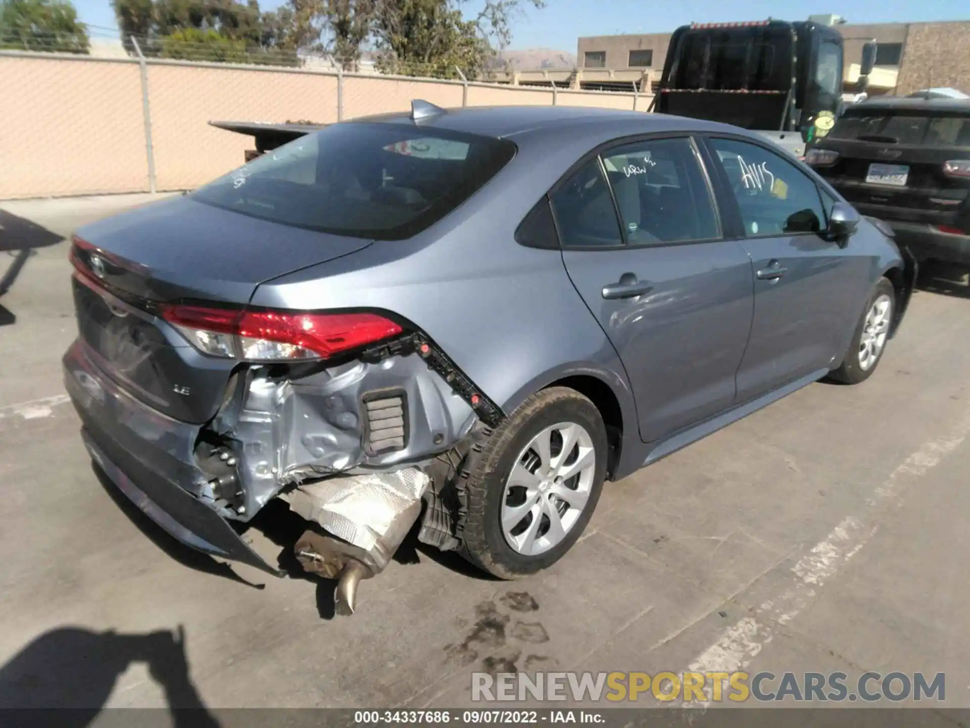 4 Photograph of a damaged car 5YFEPMAEXMP207607 TOYOTA COROLLA 2021