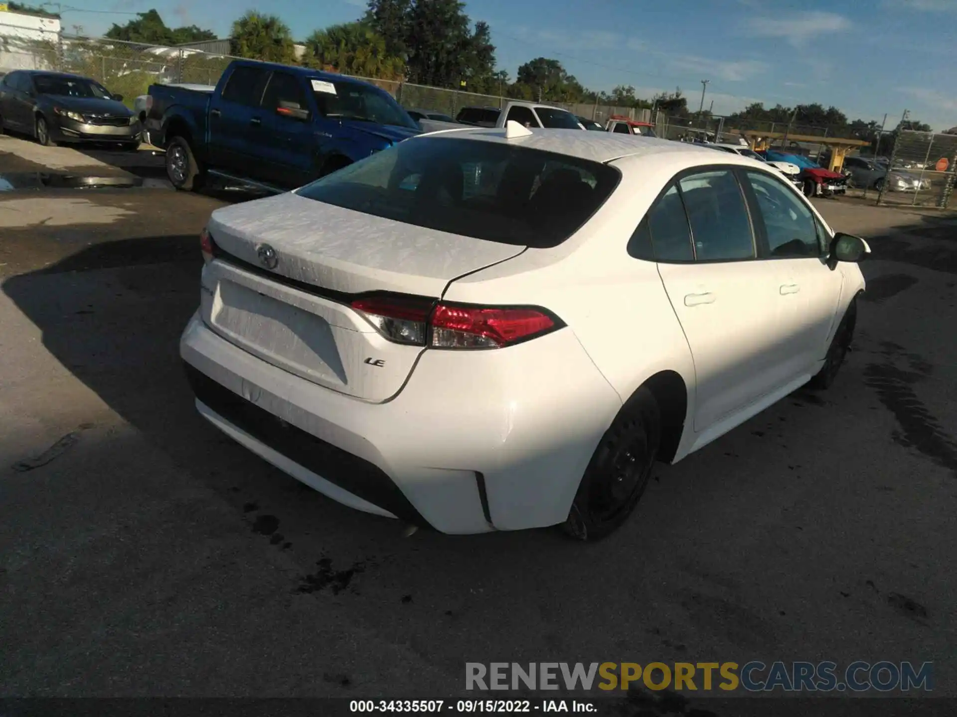 4 Photograph of a damaged car 5YFEPMAEXMP211334 TOYOTA COROLLA 2021