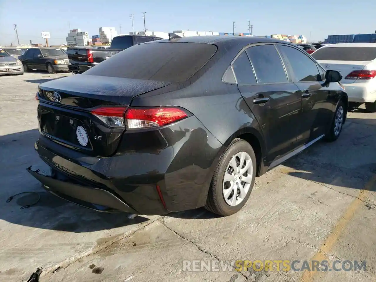 4 Photograph of a damaged car 5YFEPMAEXMP212273 TOYOTA COROLLA 2021