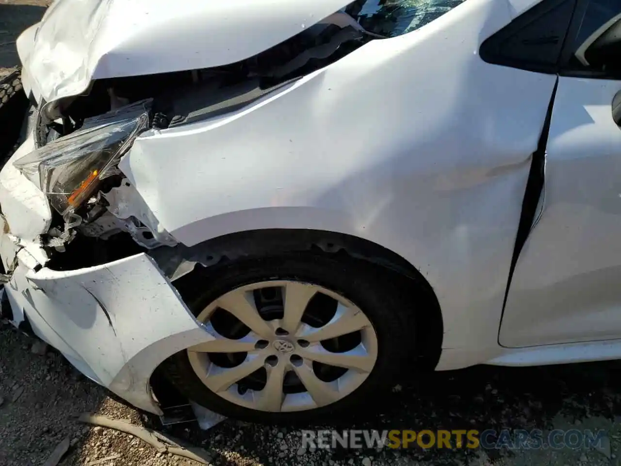 9 Photograph of a damaged car 5YFEPMAEXMP212807 TOYOTA COROLLA 2021