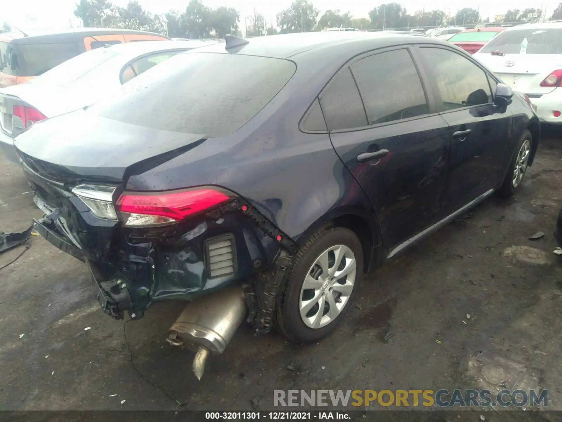 4 Photograph of a damaged car 5YFEPMAEXMP228814 TOYOTA COROLLA 2021