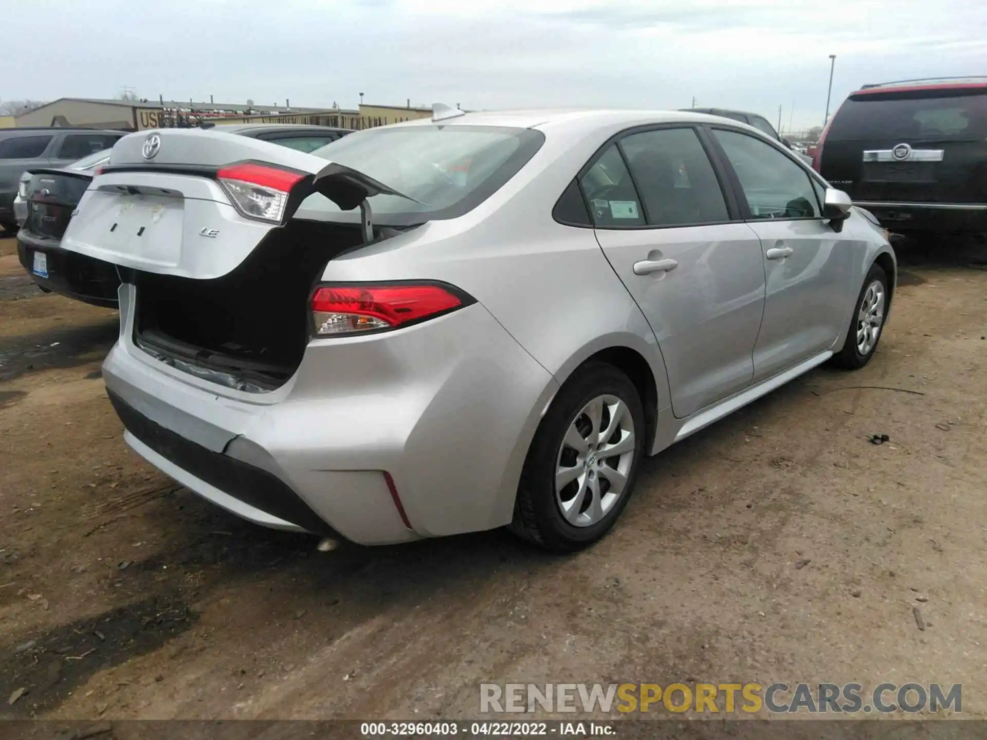 4 Photograph of a damaged car 5YFEPMAEXMP234015 TOYOTA COROLLA 2021