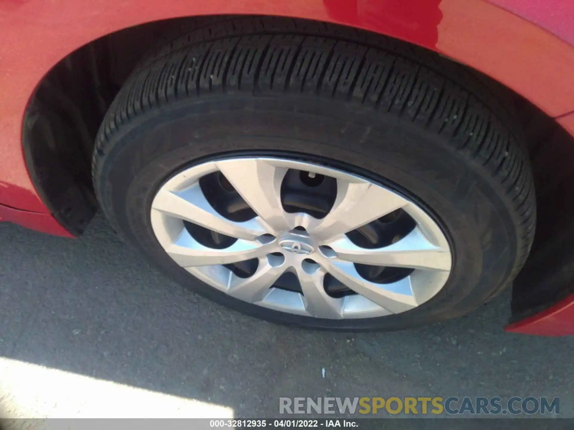 14 Photograph of a damaged car 5YFEPMAEXMP238579 TOYOTA COROLLA 2021