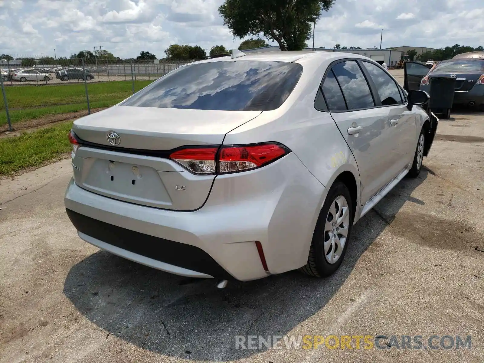 4 Photograph of a damaged car 5YFEPMAEXMP238873 TOYOTA COROLLA 2021