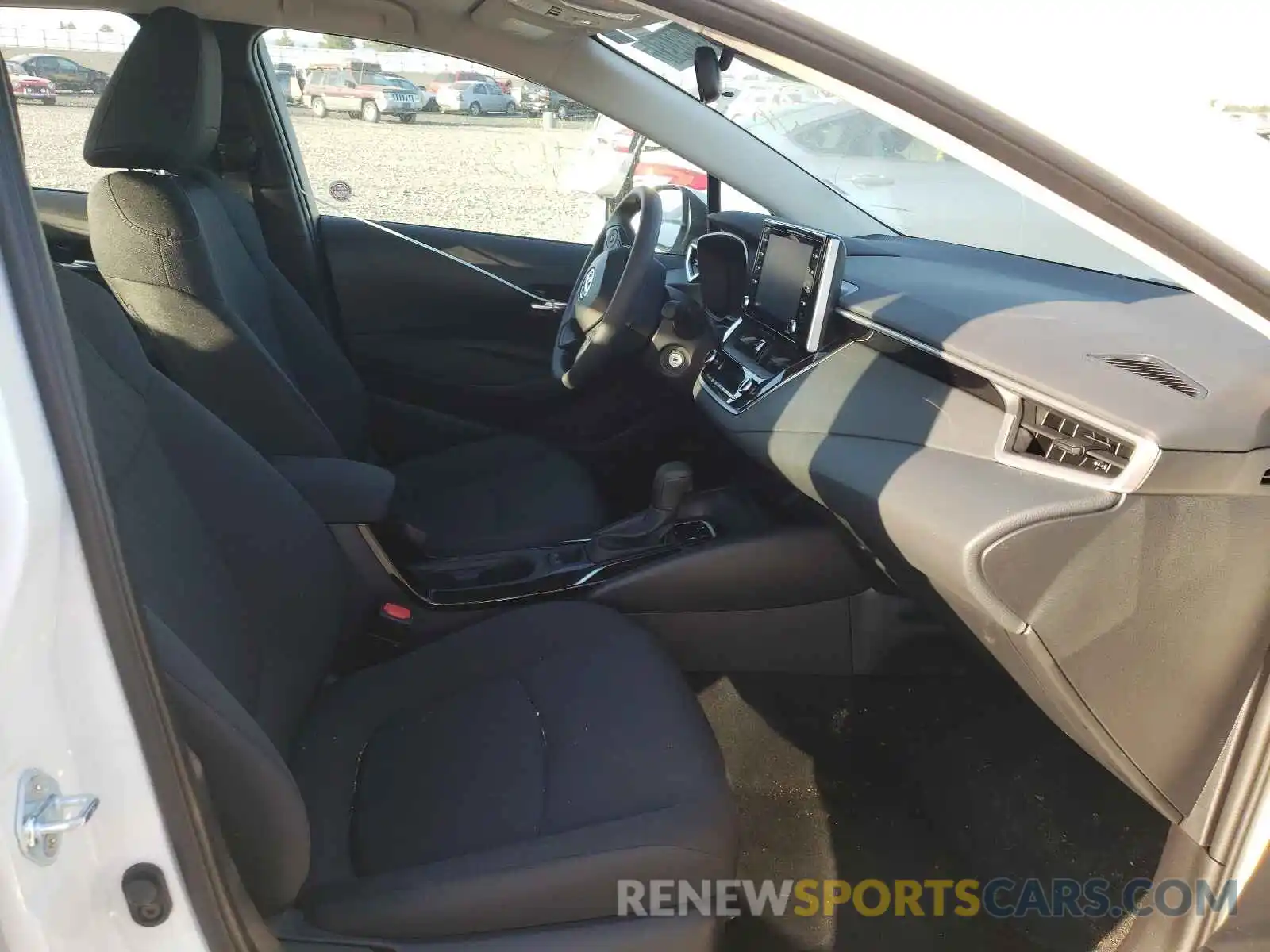 5 Photograph of a damaged car 5YFEPMAEXMP241319 TOYOTA COROLLA 2021