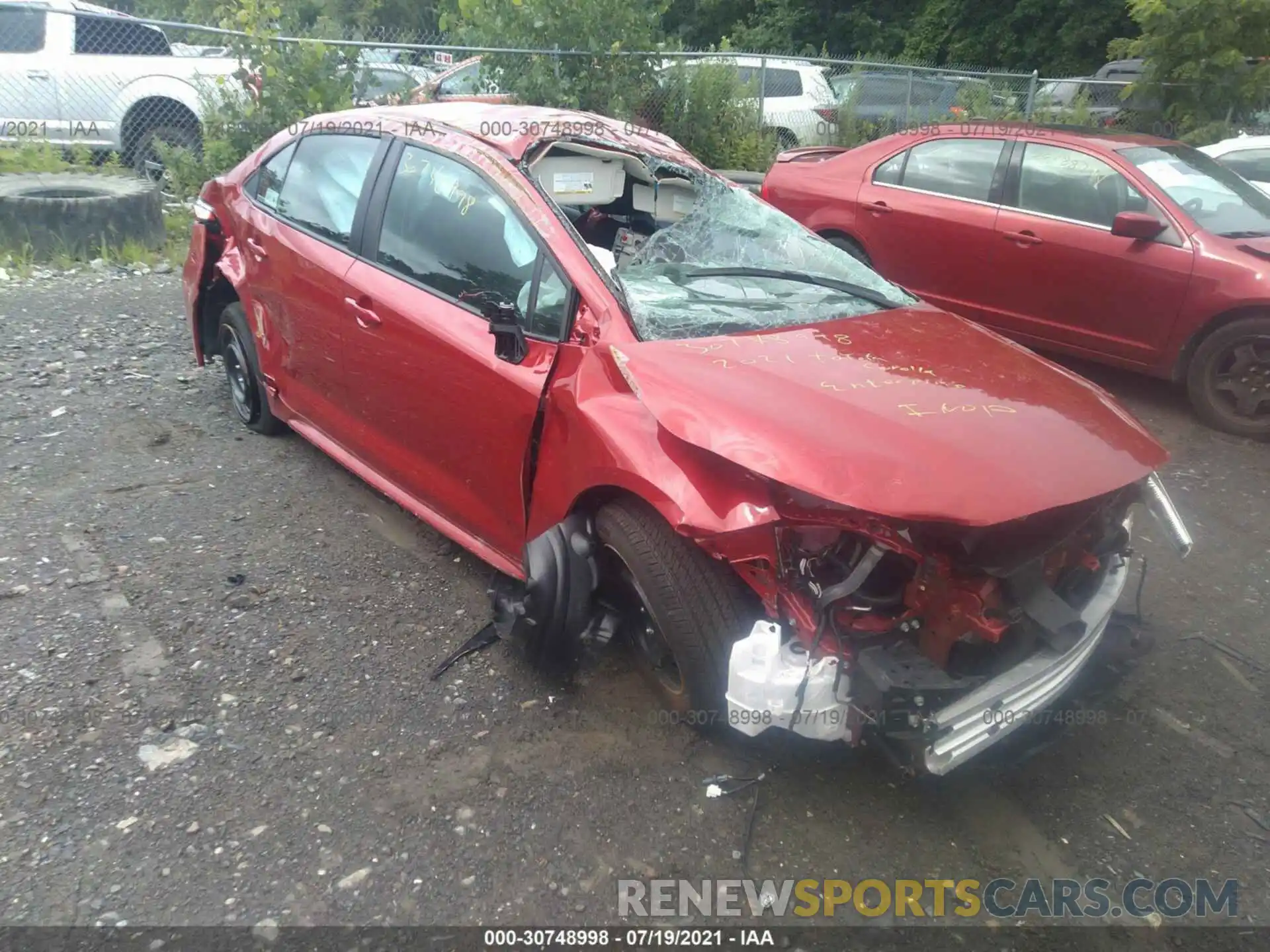 1 Photograph of a damaged car 5YFEPMAEXMP242096 TOYOTA COROLLA 2021