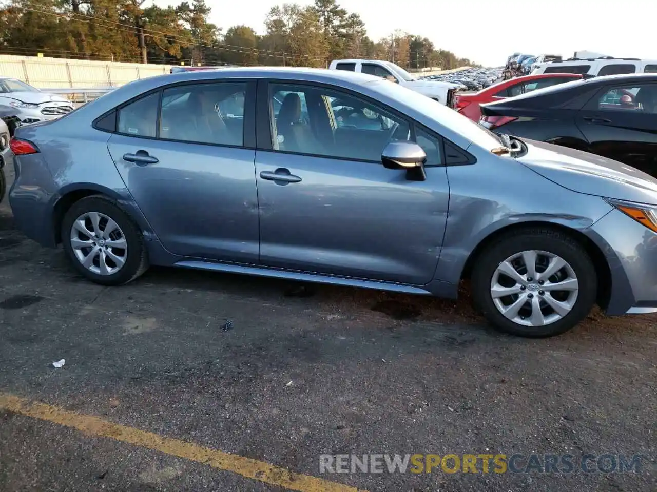 9 Photograph of a damaged car 5YFEPMAEXMP242809 TOYOTA COROLLA 2021